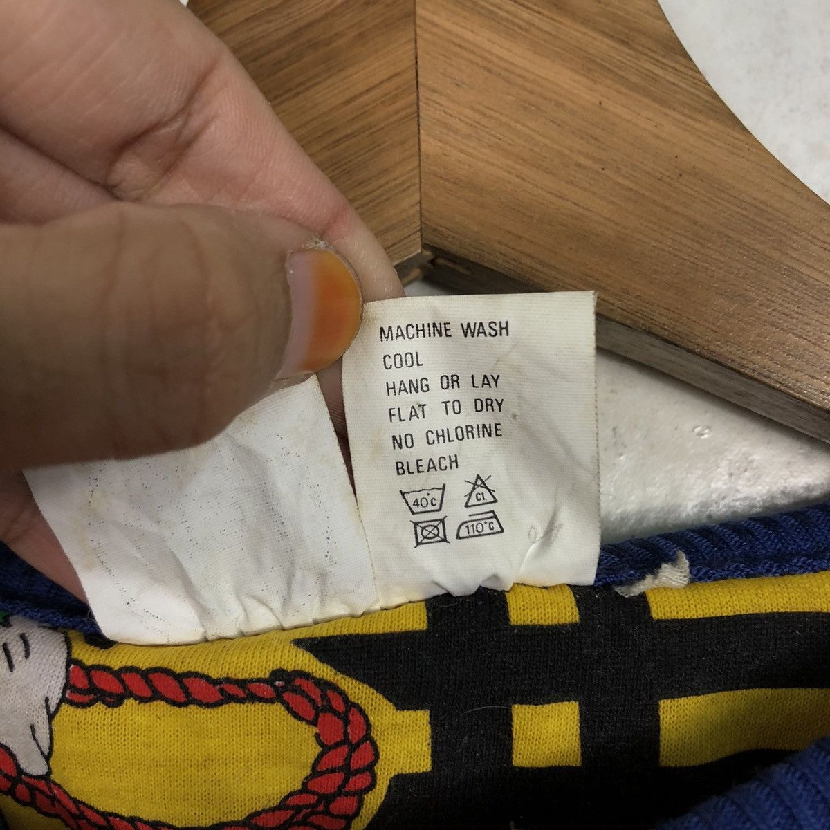 Vintage Vintage Sweatshirt Long Sleeve Mickey Mouse Cartoon BigLogo Size US M / EU 48-50 / 2 - 17 Thumbnail