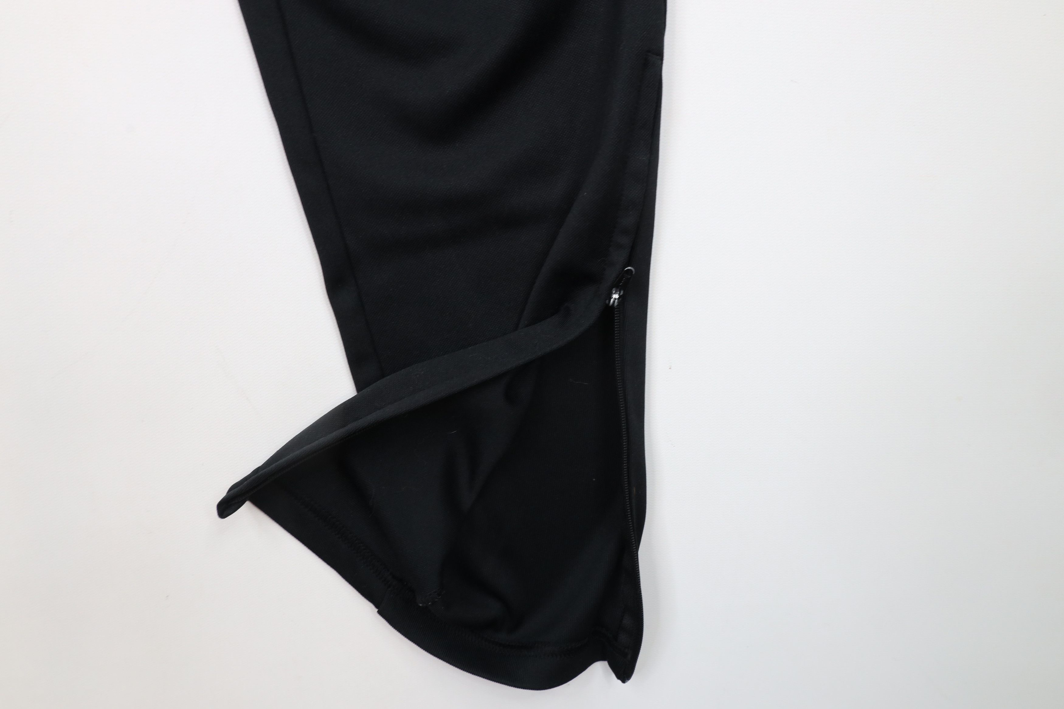 Adidas × Vintage Vintage Adidas Tapered Leg Soccer Warm Up Pants Black Size US 34 / EU 50 - 7 Thumbnail