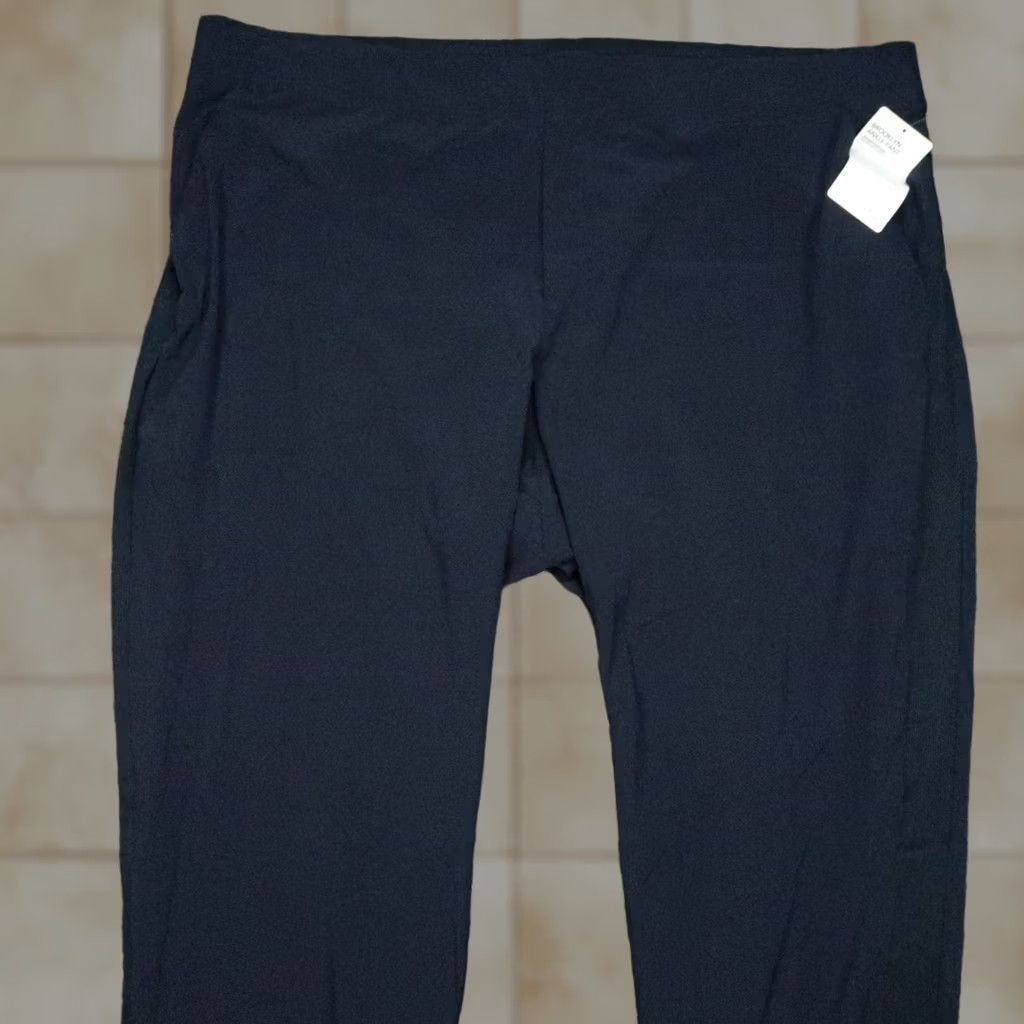 Athleta Athleta Pants Womens 26 Navy Blue Brooklyn Ankle Pant Performance Athletic Size 26" / US 2 / IT 38 - 1 Thumbnail