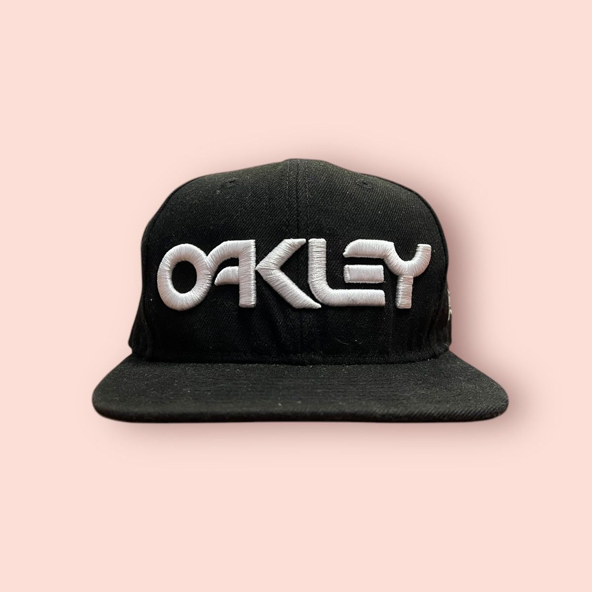 New Era × Oakley VINTAGE OAKLEY X NEW ERA SNAPBACK HAT Size ONE SIZE - 1 Thumbnail