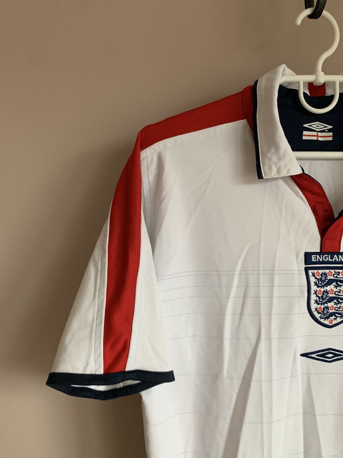 Umbro England 2005 Home Football Shirt Umbro Vintage Soccer Sz S Size US S / EU 44-46 / 1 - 3 Thumbnail