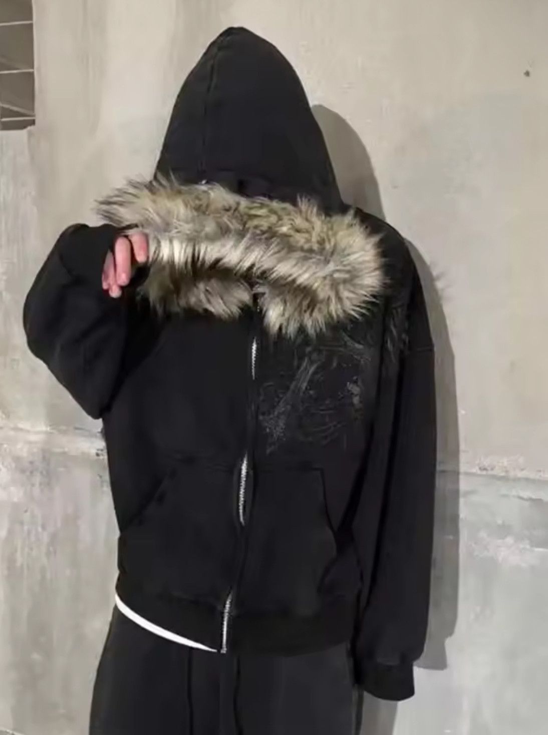 Other Fashion Punk Y2K Goth Grunge Skull Cross Fur Hoodies Size US S / EU 44-46 / 1 - 2 Thumbnail