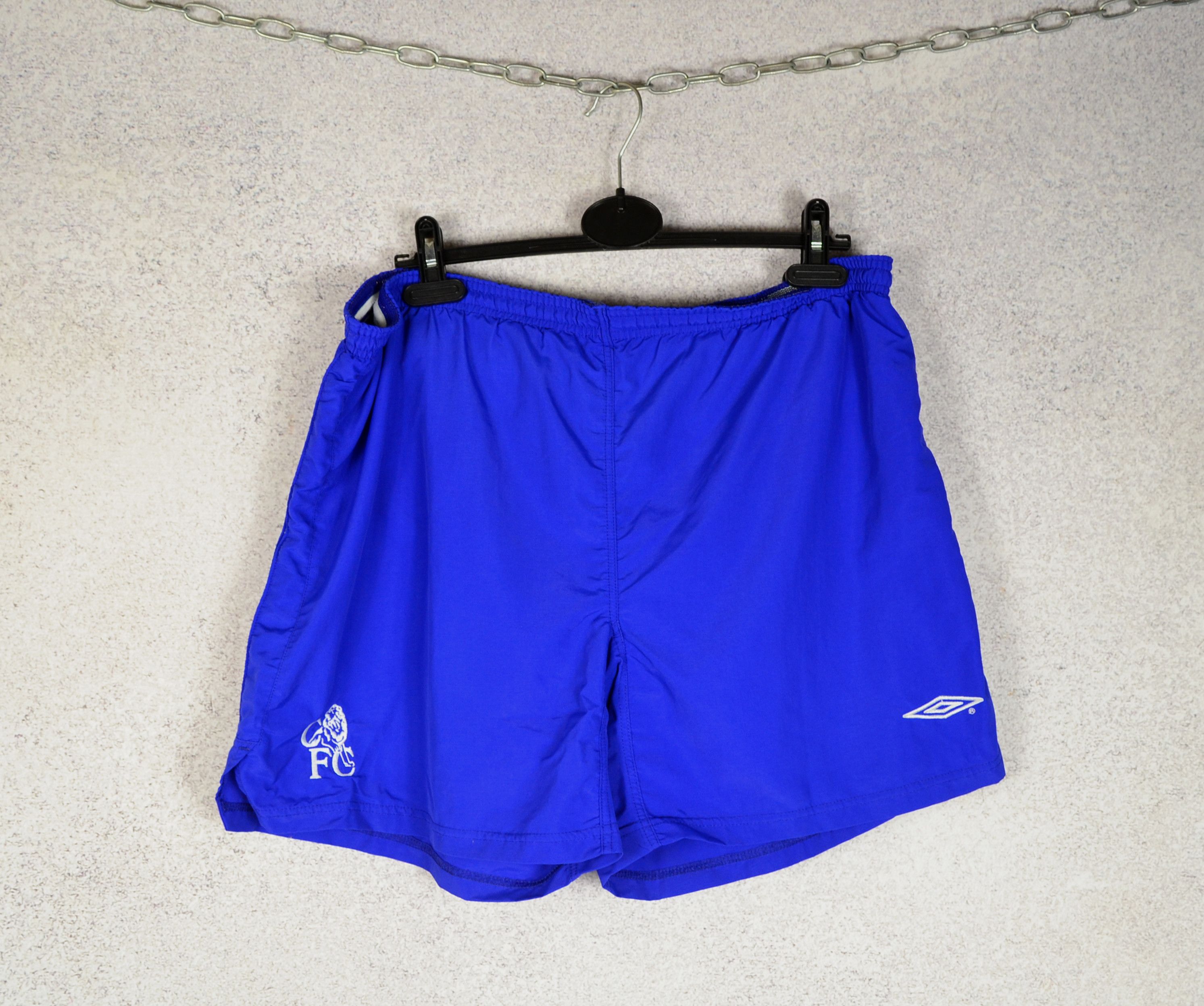 Vintage Vintage 90's Umbro Chelsea Football Shorts Size US 34 / EU 50 - 1 Thumbnail