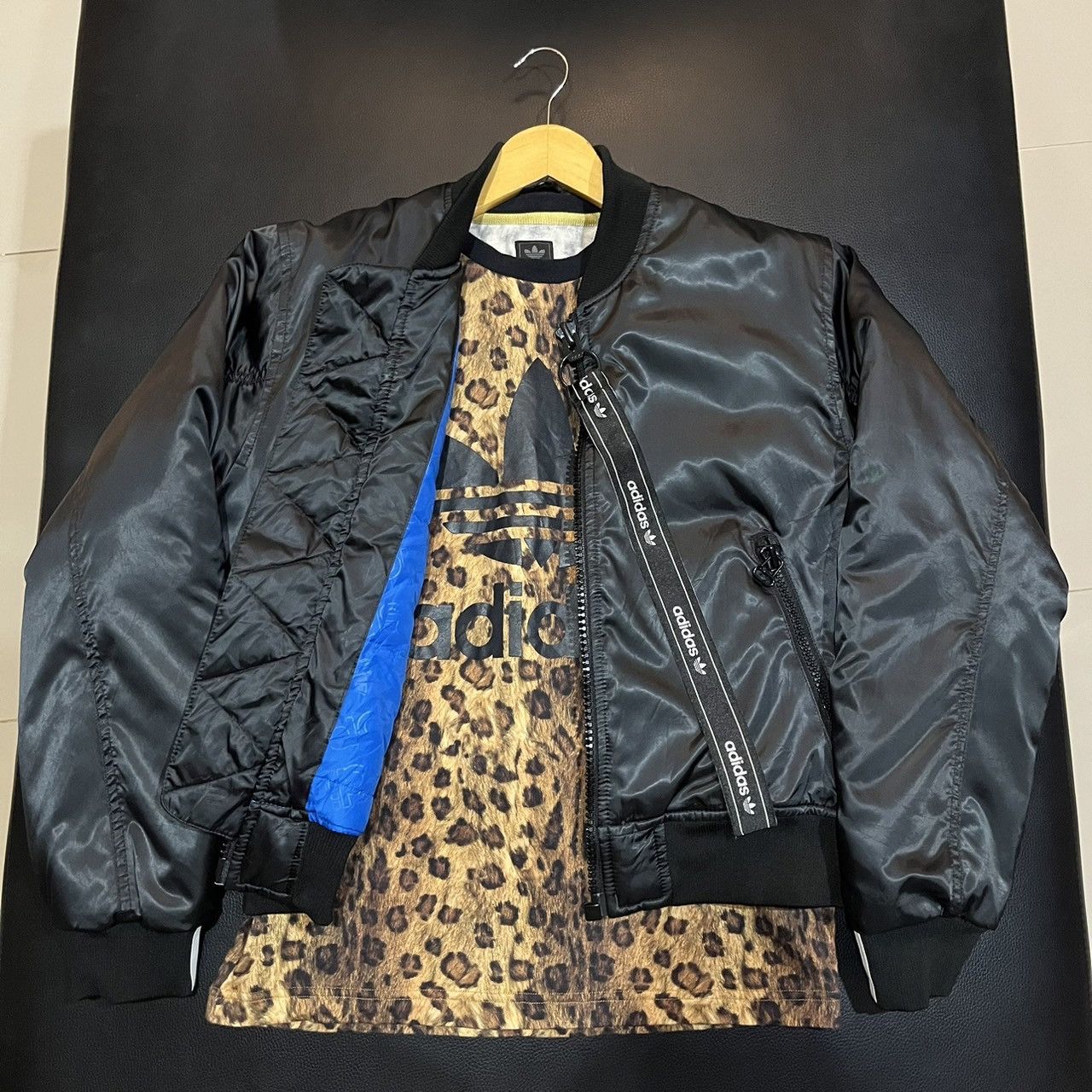 Adidas adidas women's cropped bomber jacket (free leopard tee) Size M / US 6-8 / IT 42-44 - 11 Thumbnail