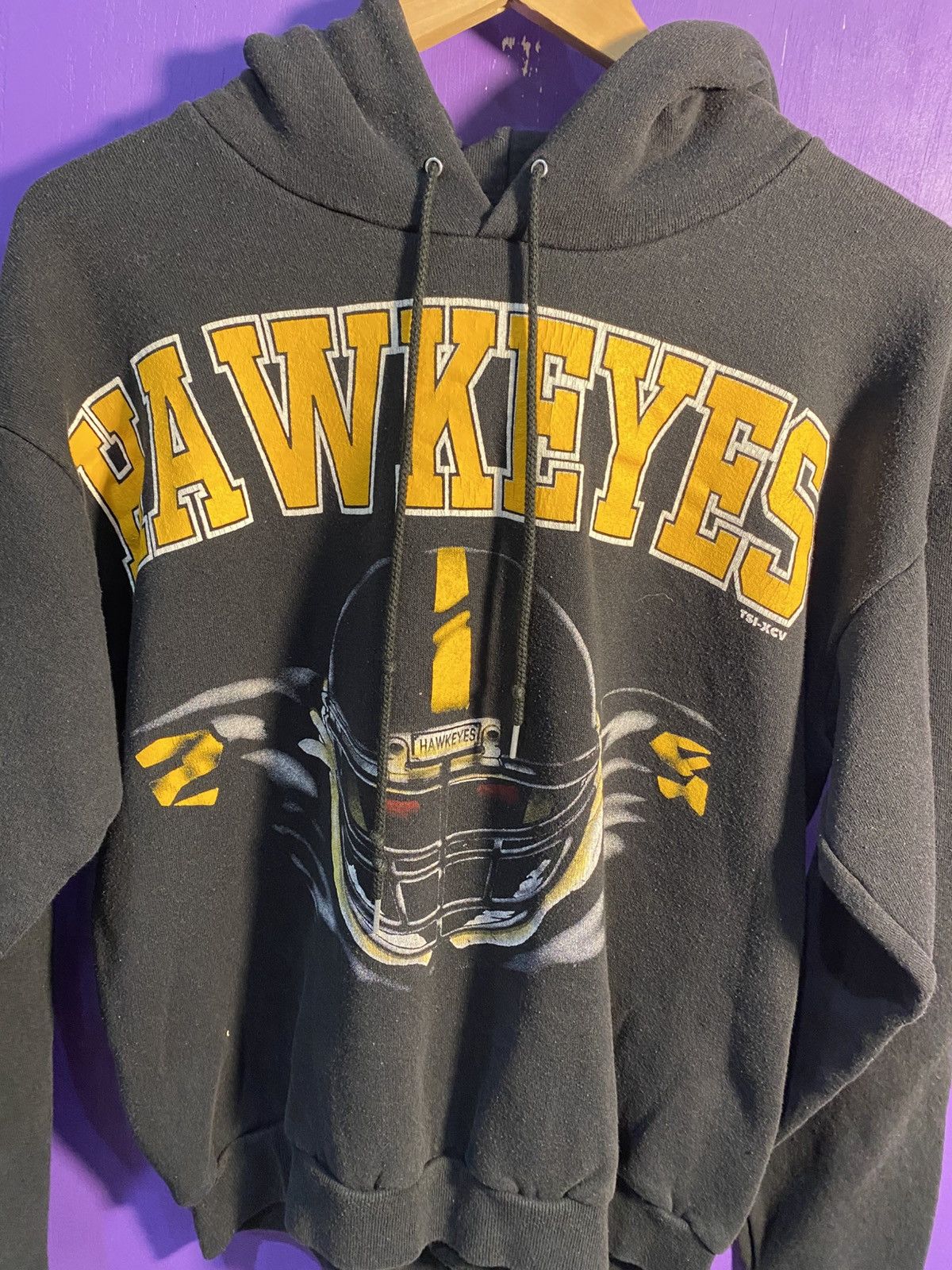 Other Vintage 80s Iowa Hawkeyes football hoodie Size US M / EU 48-50 / 2 - 3 Thumbnail