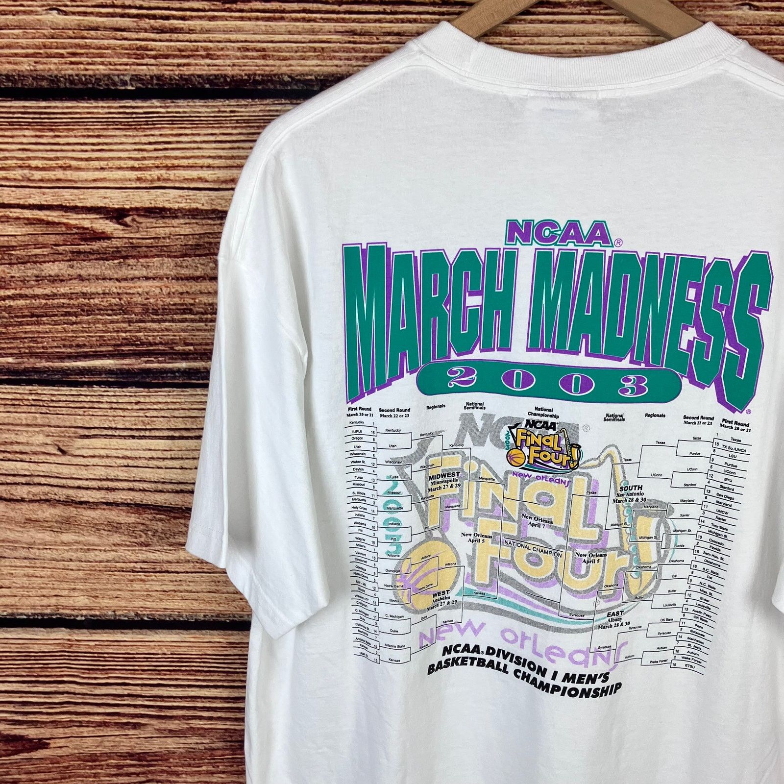 NCAA × Vintage Vintage 2003 NCAA March Madness Basketball T-shirt Size US XL / EU 56 / 4 - 8 Thumbnail
