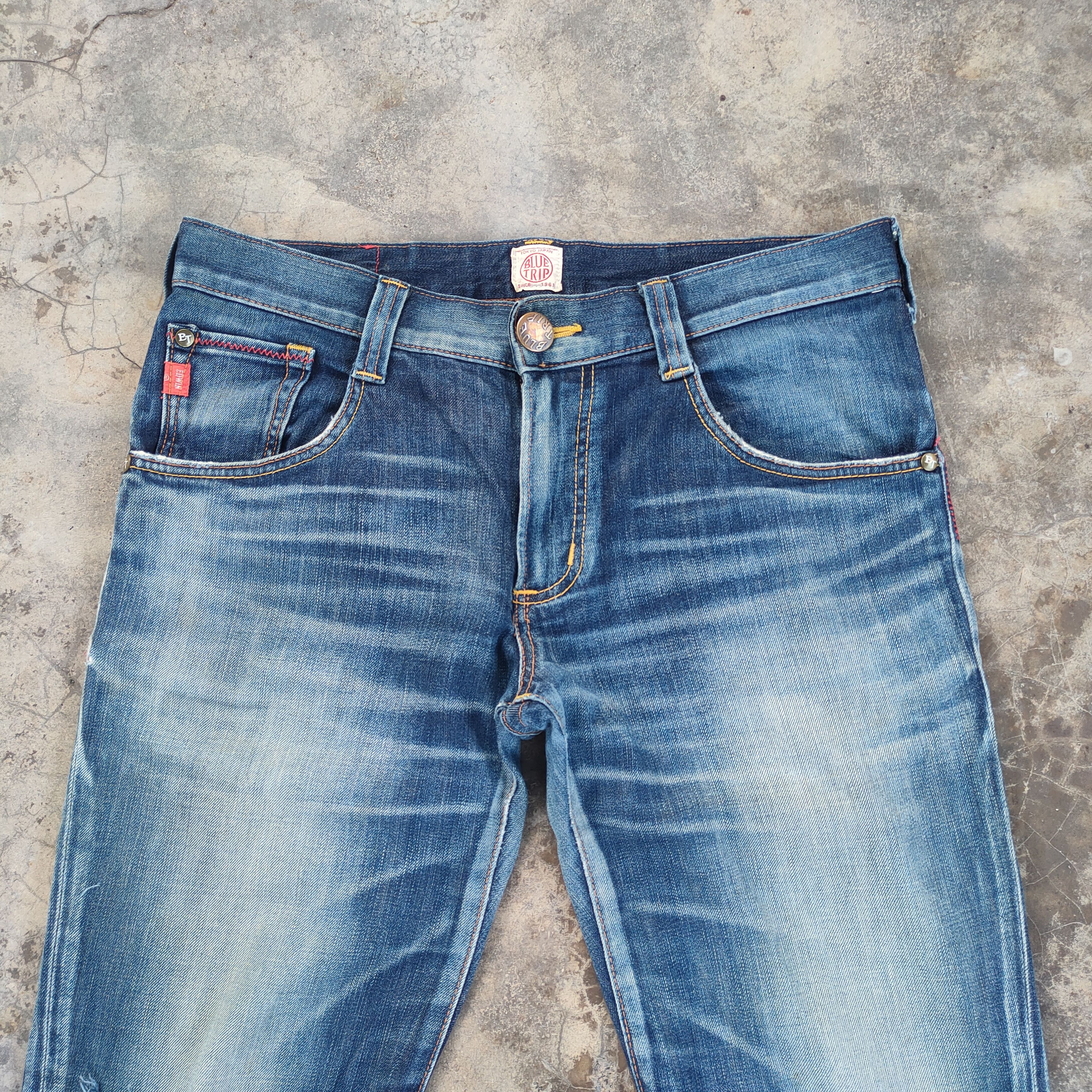 Edwin VINTAGE EDWIN BLUE TRIP FLARE JEAN DENIM PANTS Size US 36 / EU 52 - 3 Thumbnail