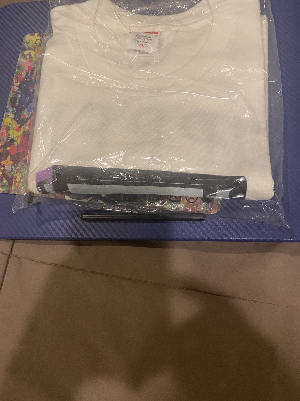 Damien Hirst × Supreme Supreme / Damien Hirst Black Sheep Tee “White” Size US XL / EU 56 / 4 - 5 Thumbnail