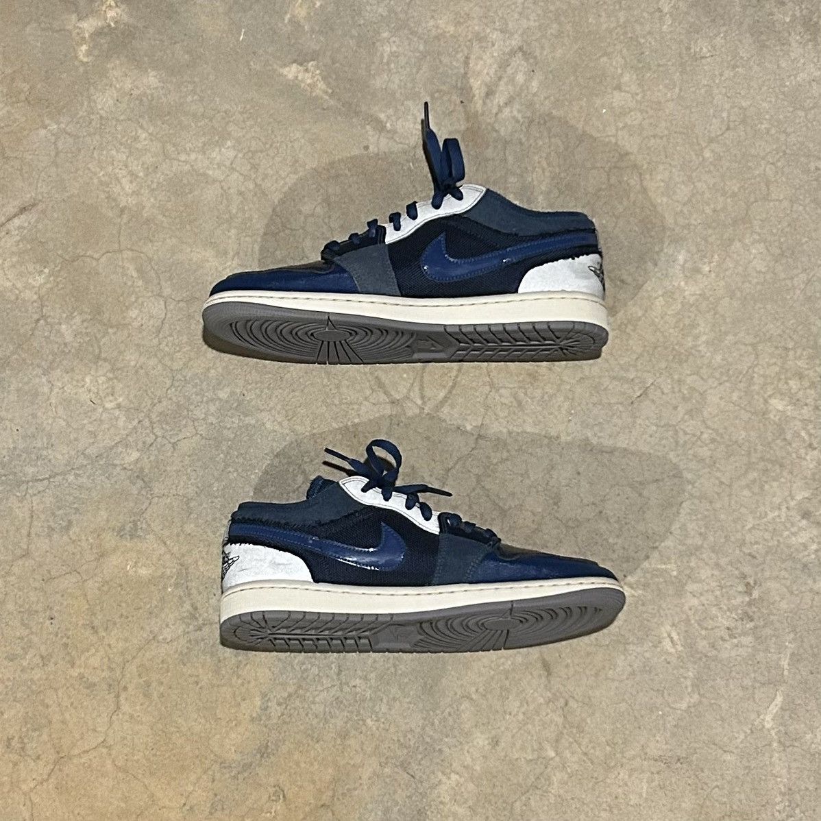 Jordan Brand × Nike Air Jordan 1 Low SE Craft Obsidian Blue 2022 US 8 Size US 8 / EU 41 - 5 Thumbnail