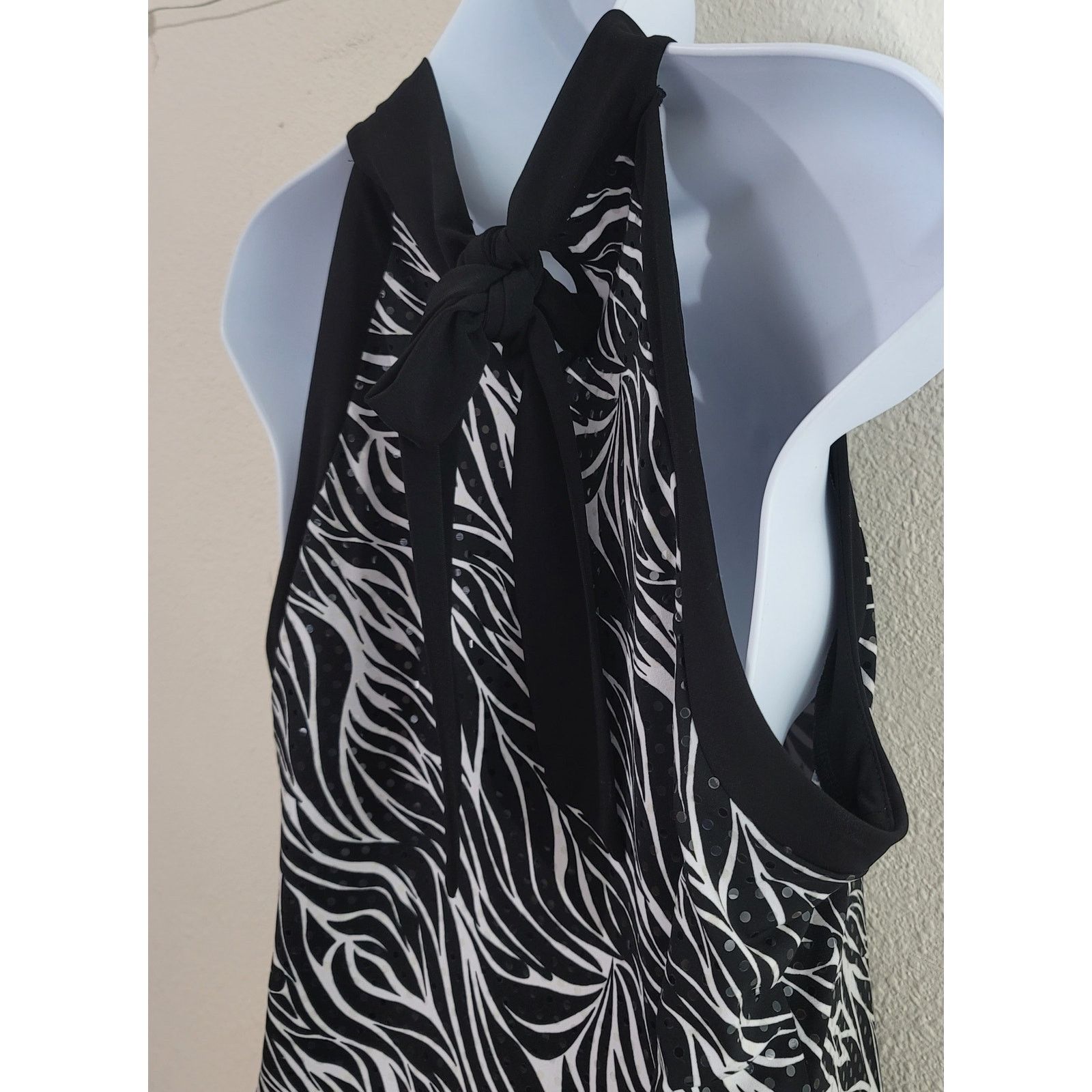Other Style & Co. Black White Animal Print Halter Top Small Sequin Size S / US 4 / IT 40 - 5 Thumbnail