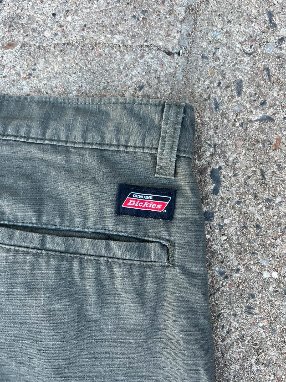 Dickies Vintage Khaki Dickies Wide Skate Shorts W34 Size US 34 / EU 50 - 4 Thumbnail