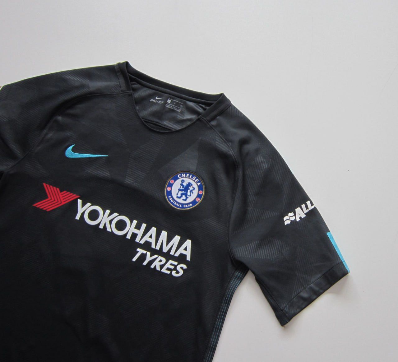 Nike Chelsea Football T-Shirt 2017-2018 Third Nike #9 Morata Size US S / EU 44-46 / 1 - 3 Thumbnail