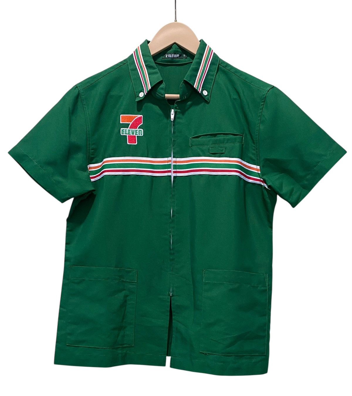 Japanese Brand Vintage 7-Eleven Uniform Workers Collection Shirts Size US S / EU 44-46 / 1 - 1 Thumbnail