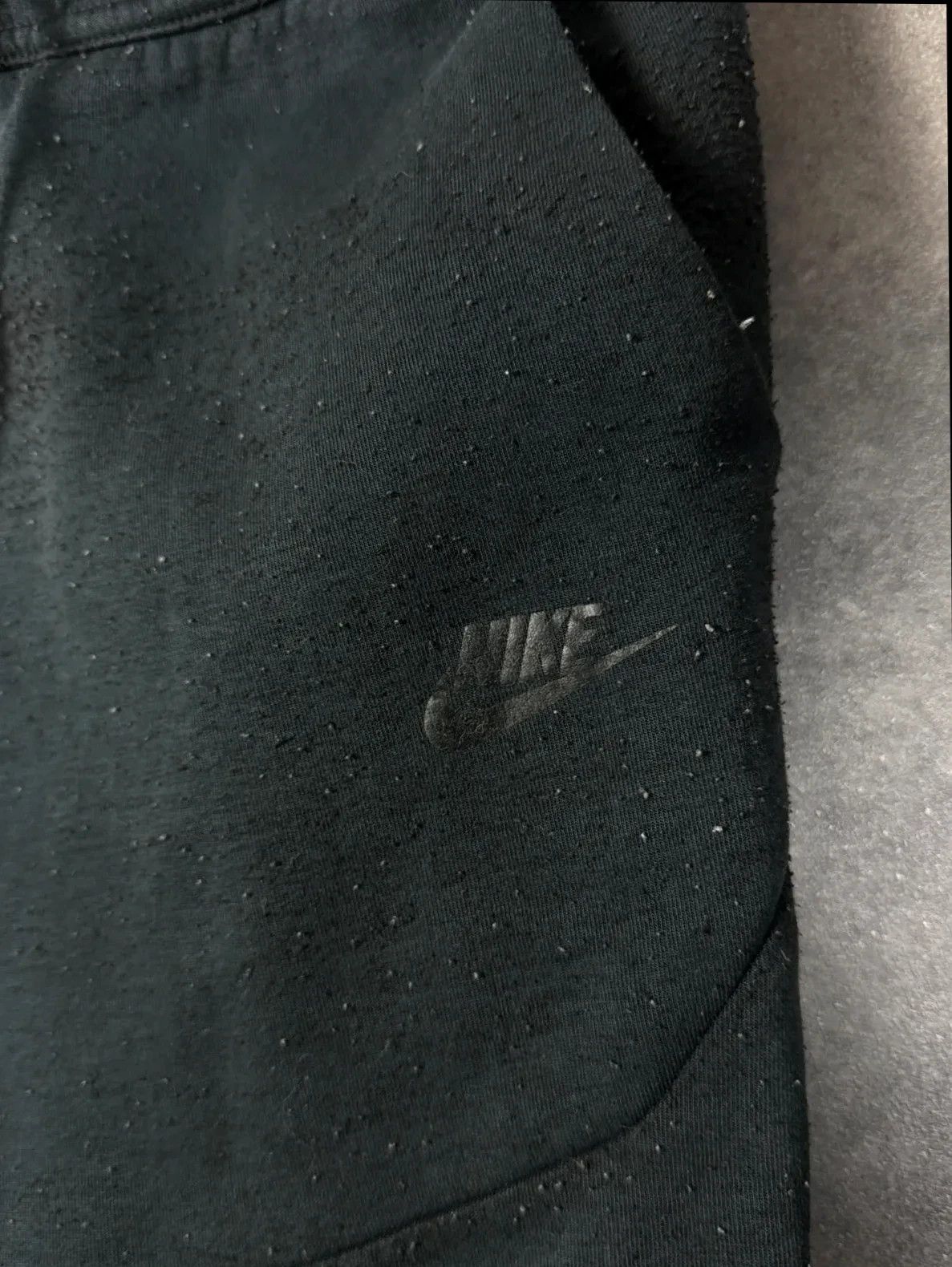 Nike Nike Tech Fleece sweatpants black print spellout joggers Size US 30 / EU 46 - 3 Thumbnail