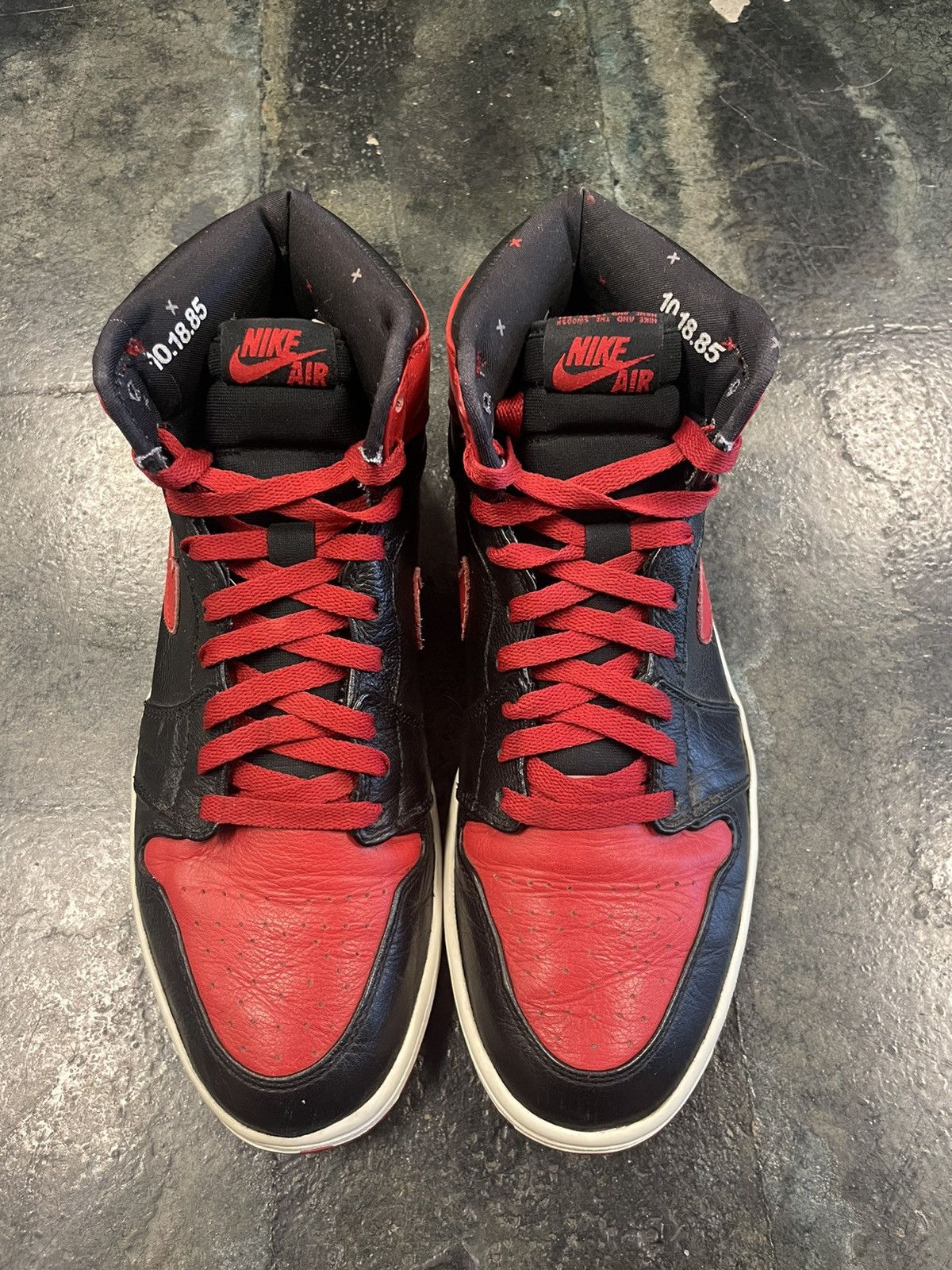 Nike Jordan 1 Banned (2011) Size US 10 / EU 43 - 3 Thumbnail