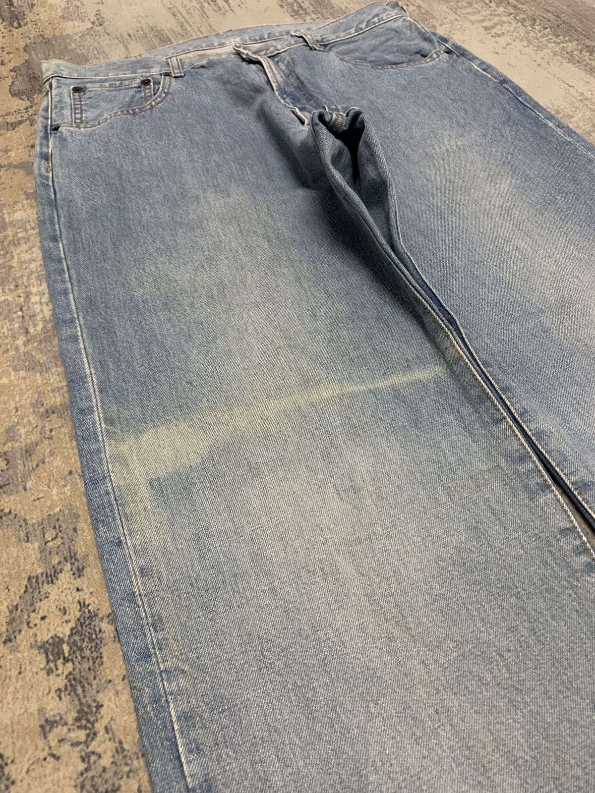 Japanese Brand Uniqlo Vintage UCW Baggy Jeans Light Wash Raw Hem Denim Size US 34 / EU 50 - 3 Thumbnail