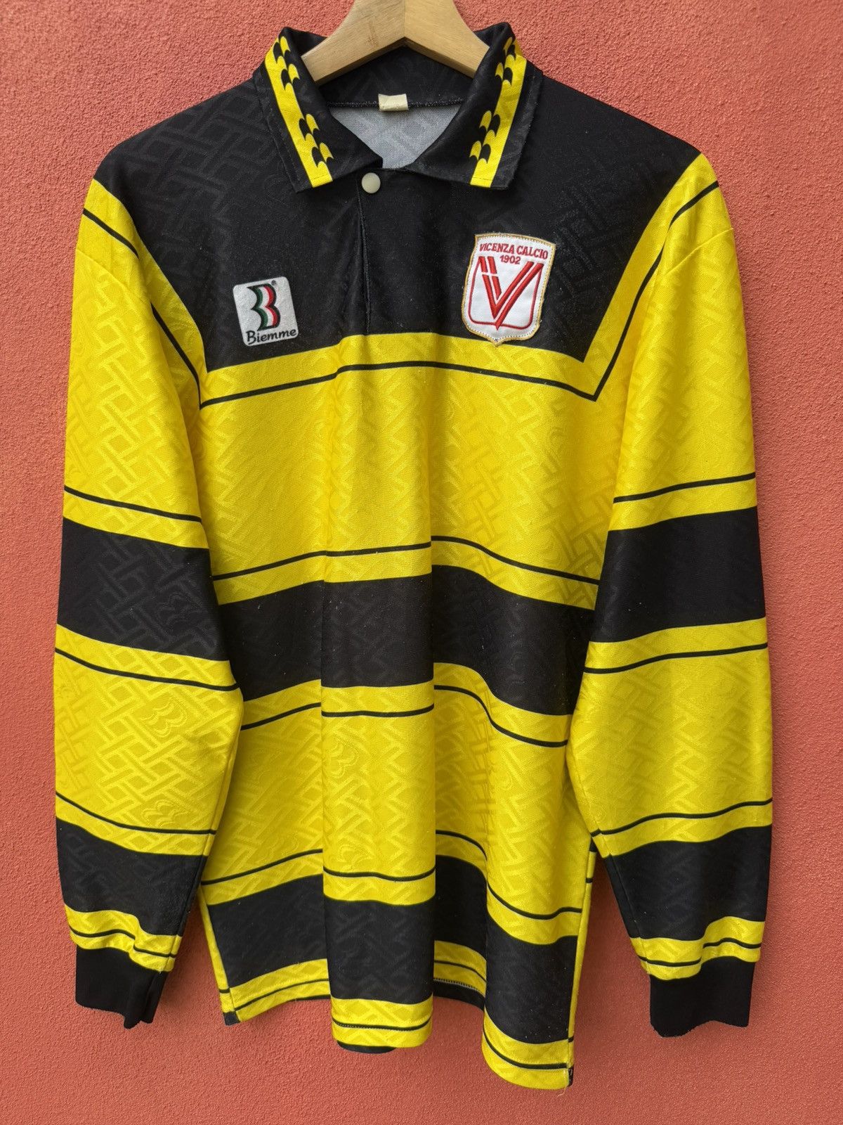 Other Vintage Vicenza Calcio Size US L / EU 52-54 / 3 - 1 Thumbnail