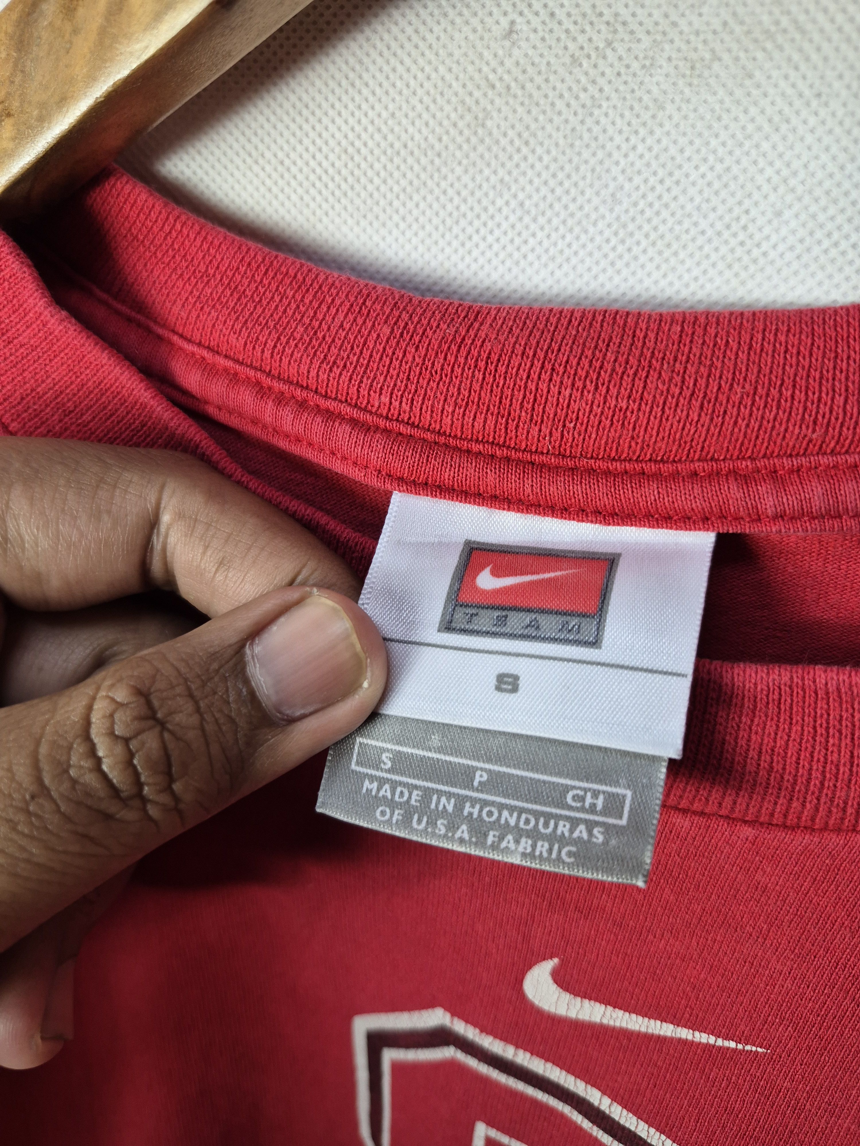 Nike 🔥Nike NC State Center Swoosh Longsleeves Tee Size US S / EU 44-46 / 1 - 7 Thumbnail