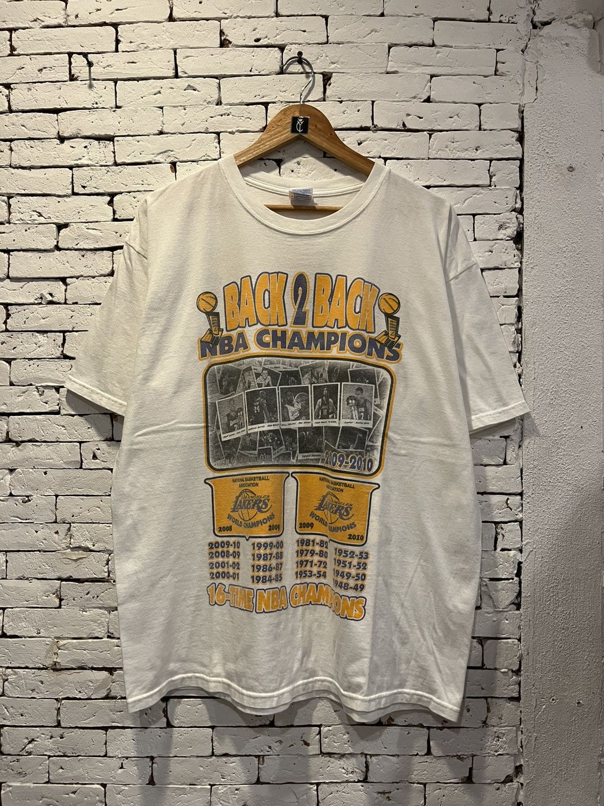 NBA Vintage 2010 NBA LA Lakers Champions T-Shirt Size US XL / EU 56 / 4 - 1 Thumbnail