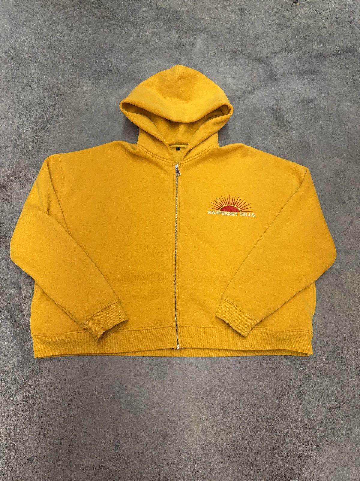 The GV Gallery Raspberry Hills Zip 1 OF 1 Size US L / EU 52-54 / 3 - 1 Thumbnail