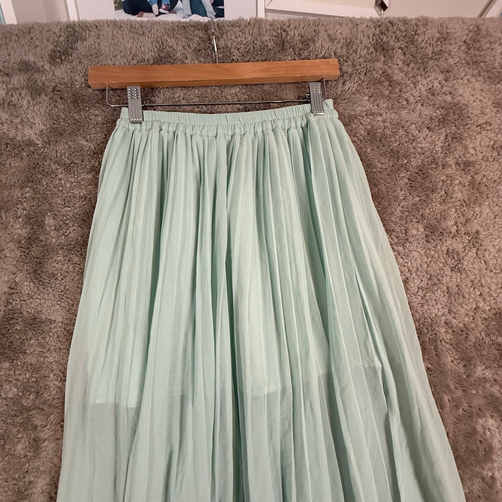 Victoria's Secret Victoria's Secret Mint Green Pleated Maxi Skirt 2 XS Size 26" / US 2 / IT 38 - 2 Thumbnail