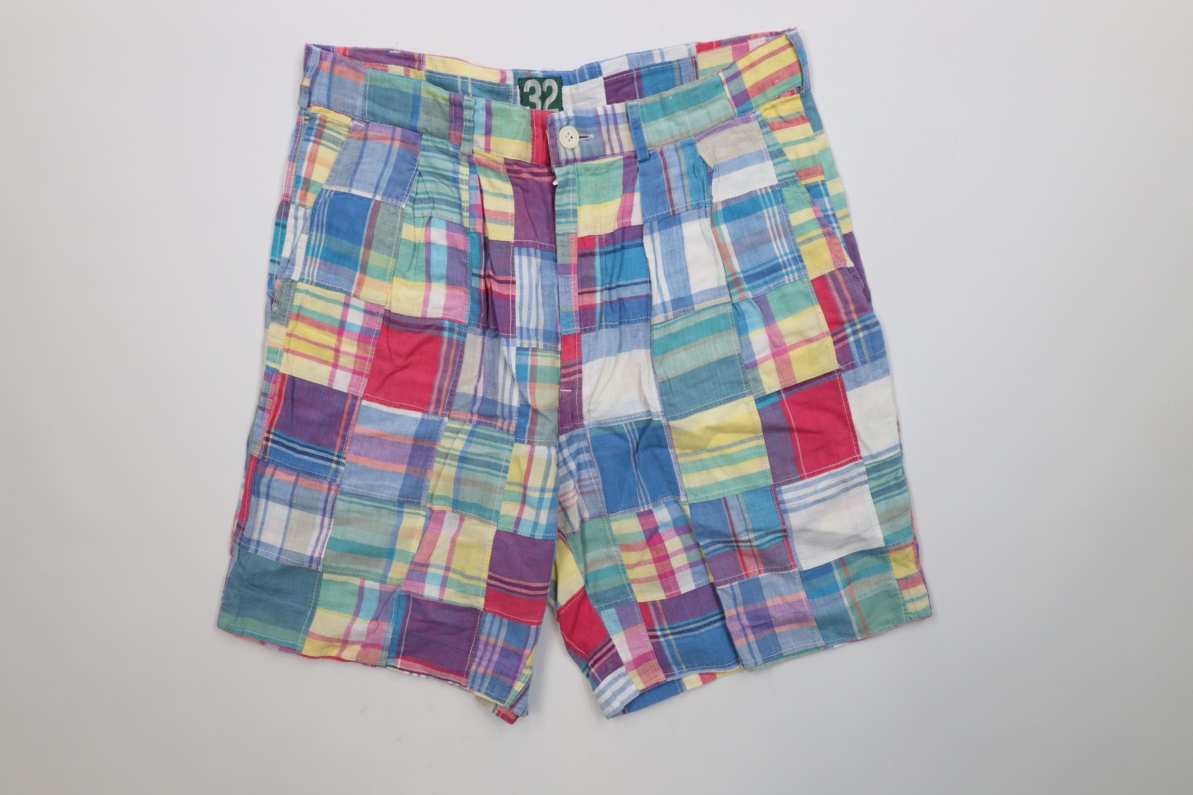 Izod Vintage 90s Izod Rainbow Madras Plaid Golf Chino Shorts Size US 32 / EU 48 - 1 Thumbnail