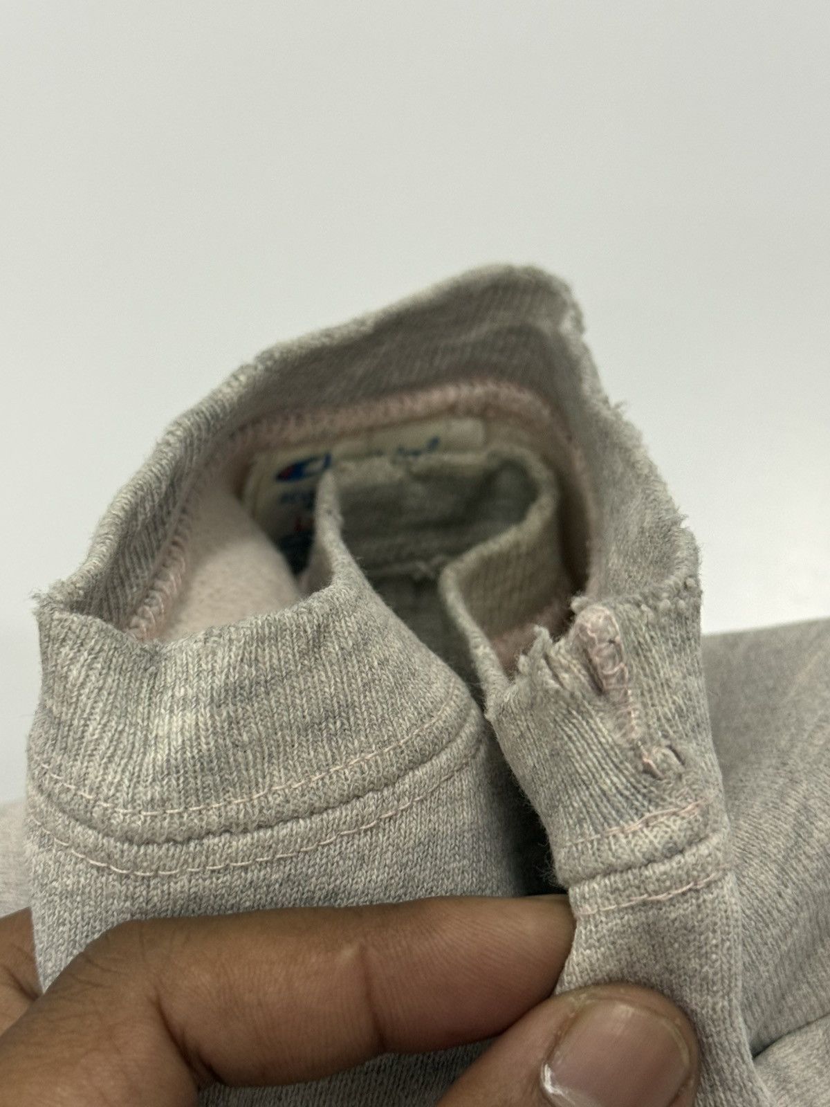 Champion 80s NAVY of Naval Academy R.Weaves Distress Rose Gold inside Size US M / EU 48-50 / 2 - 11 Thumbnail