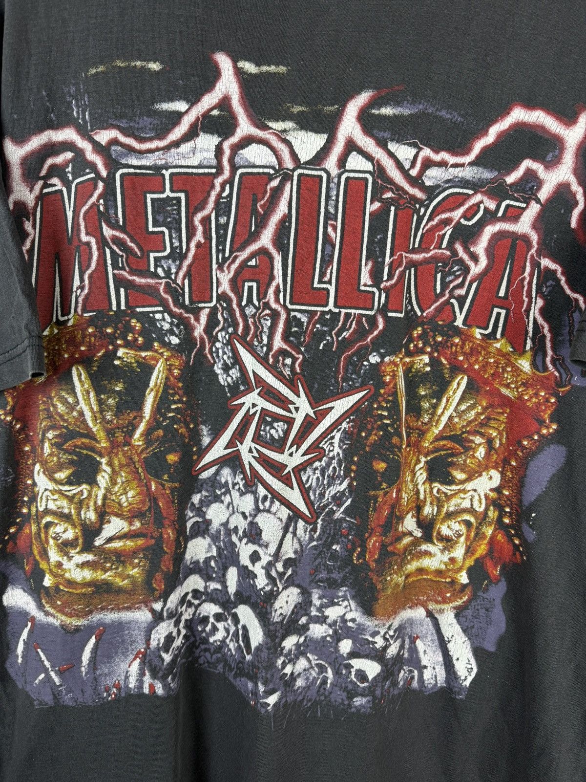 Band Tees Vintage Metallica Lightning Strike Euro Bootleg T-Shirt L Size US L / EU 52-54 / 3 - 2 Thumbnail