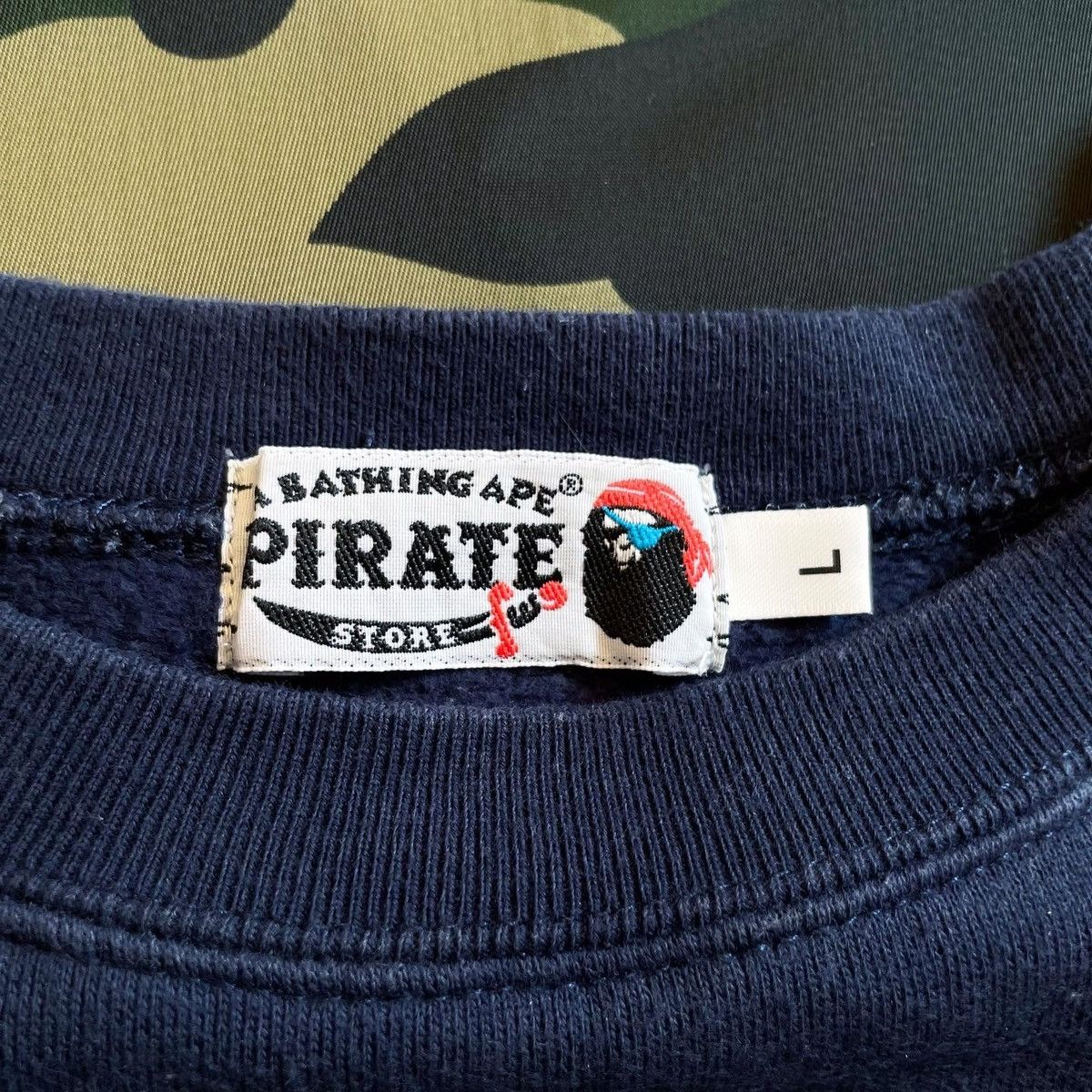 Bape BAPE PIRATE STORE CROSSBONES CREWNECK Size US L / EU 52-54 / 3 - 5 Thumbnail