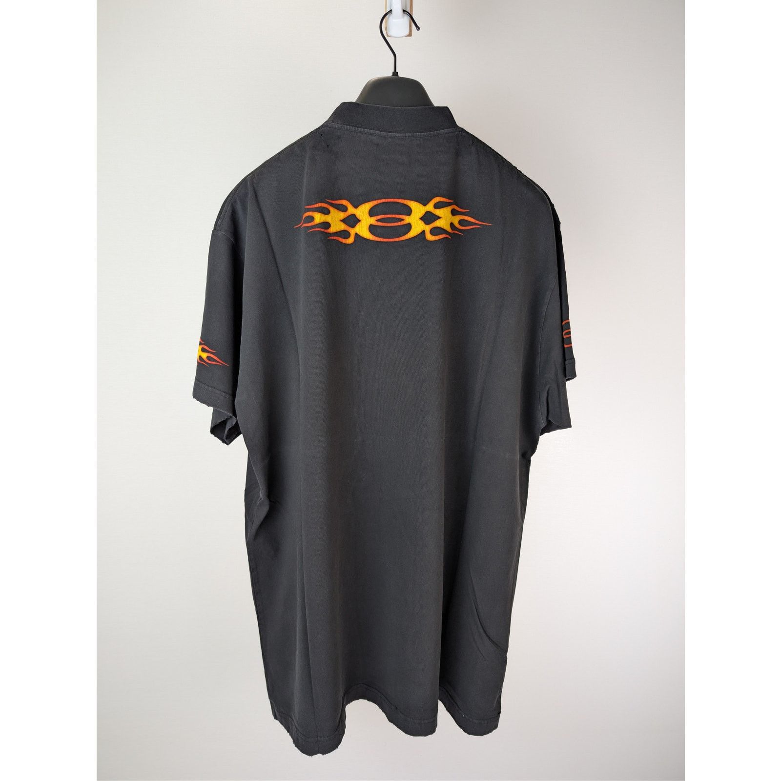 Balenciaga o1rshd1 Vintage Burning Unity Oversized Jersey T-Shirt Black Size US L / EU 52-54 / 3 - 8 Thumbnail