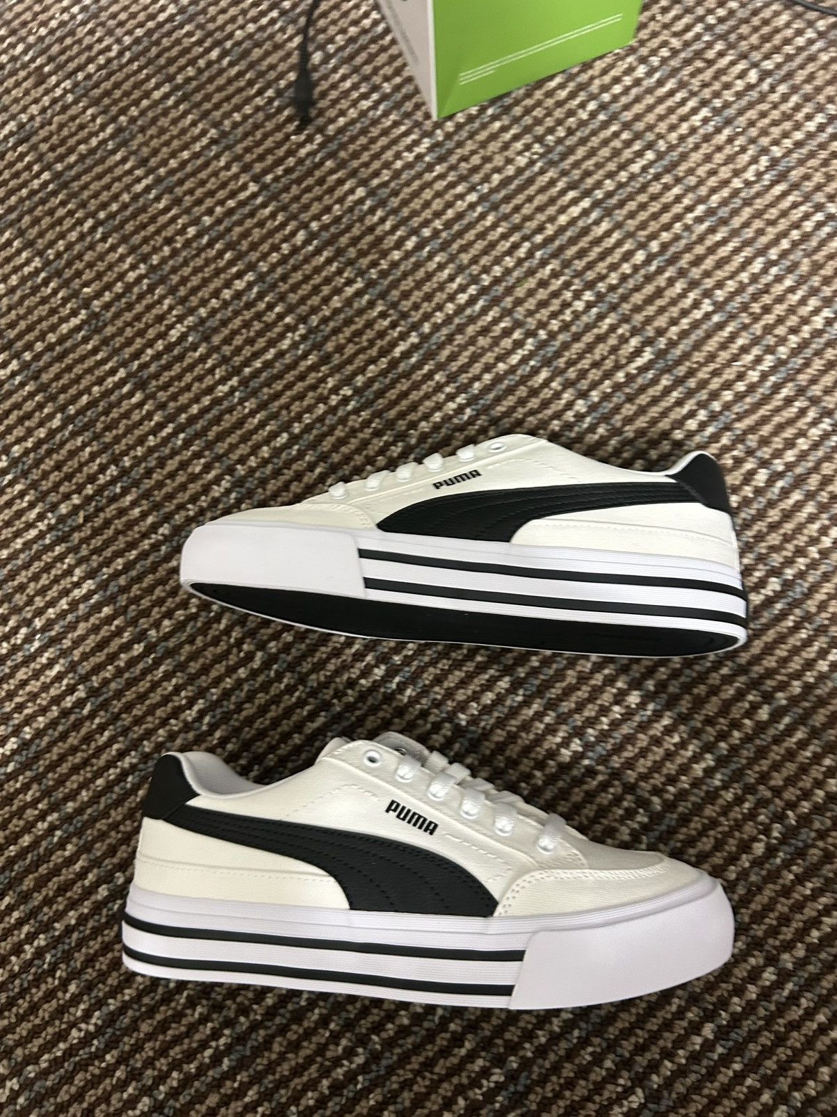 Puma Puma Shuffle Sneakers – White/Black – Brand New Size US 6 / EU 39 - 2 Thumbnail