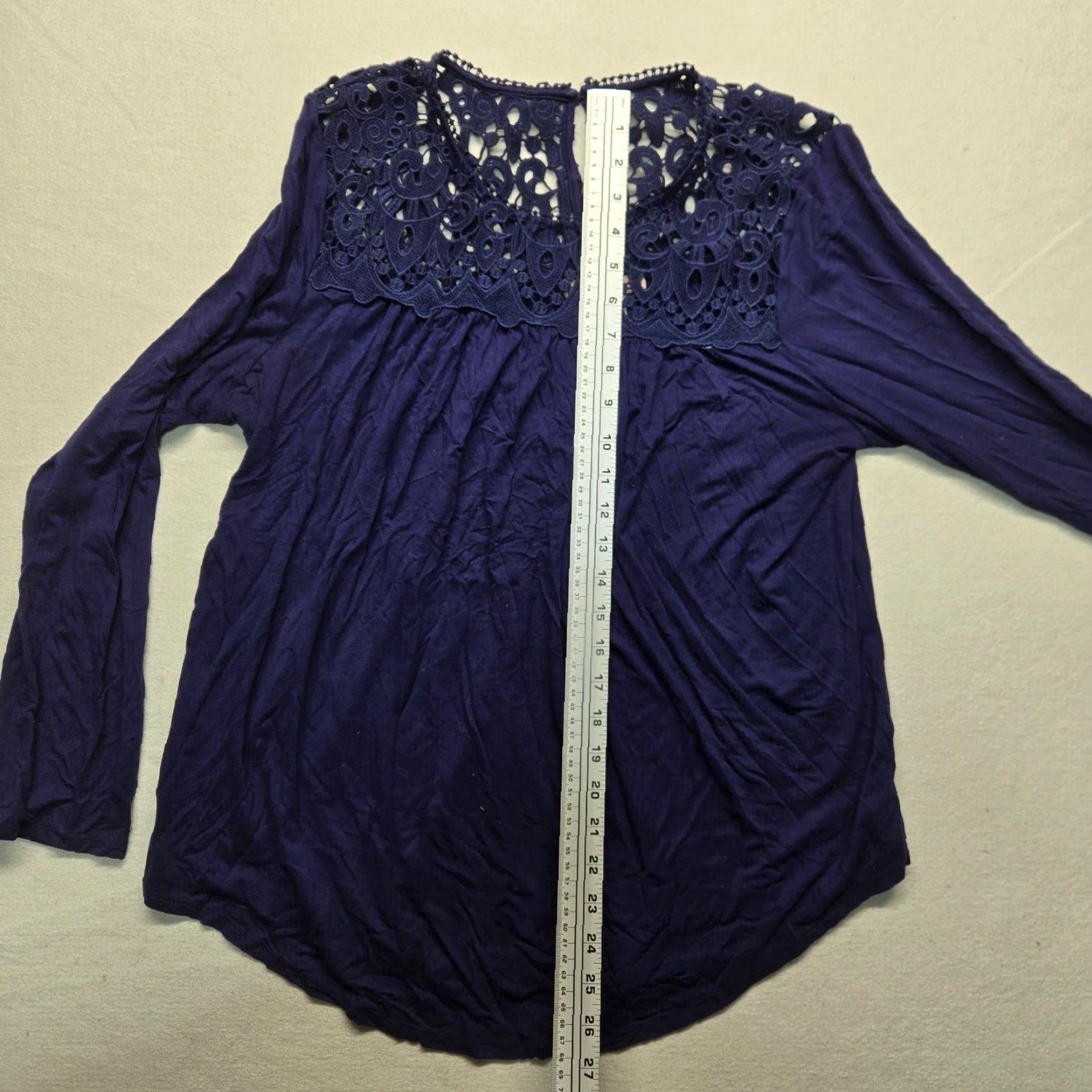 Vintage VINTAGE Philosophy Women's Blouse Long Sleeve Lace Navy Blue Size Large | Crochet Accents Casual Office Size L / US 10 / IT 46 - 5 Thumbnail