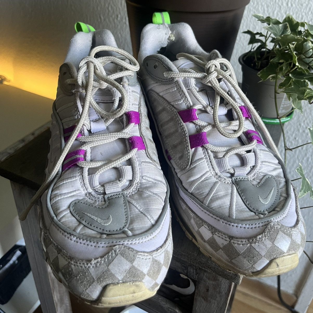 Nike Nike Air Max 98 Tokyo Neon Size US 9 / IT 39 - 3 Thumbnail