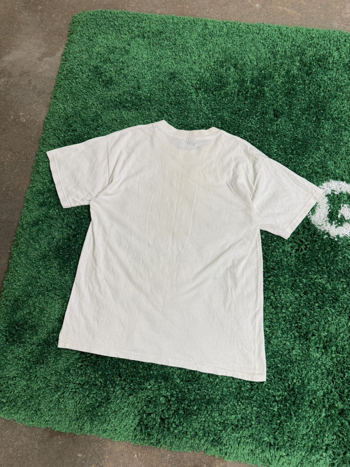 Gildan × Vintage "Animals - It's Their World Too " Very Worn Vintage Tee 90s Size US L / EU 52-54 / 3 - 4 Thumbnail