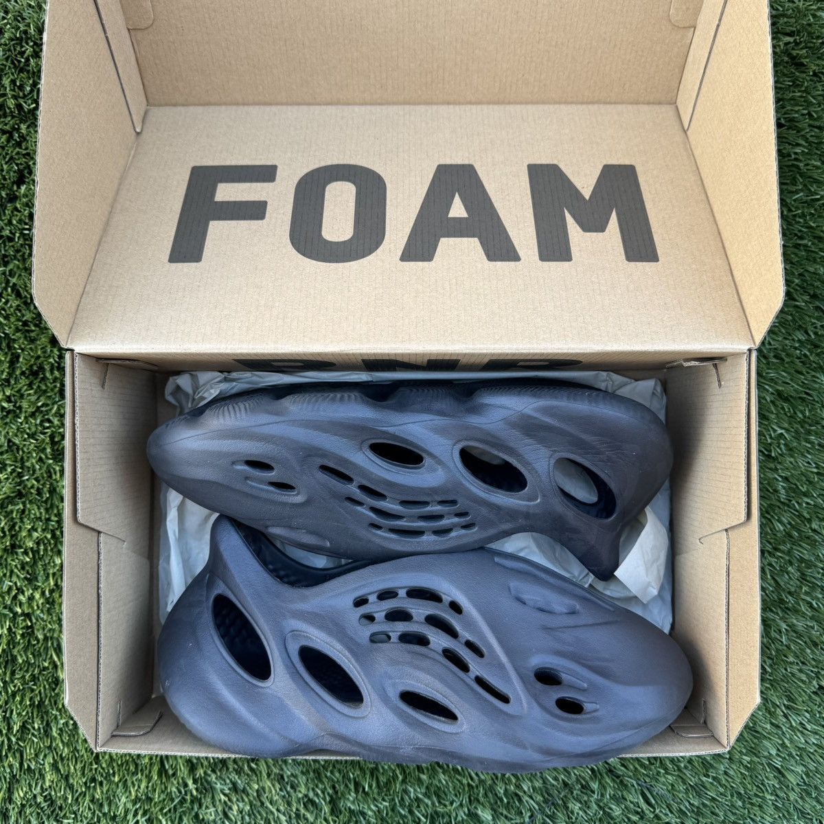 Yeezy Adidas Yeezy Foam Runner Onyx Size 10 - HP8739 Size US 10 / EU 43 - 5 Thumbnail