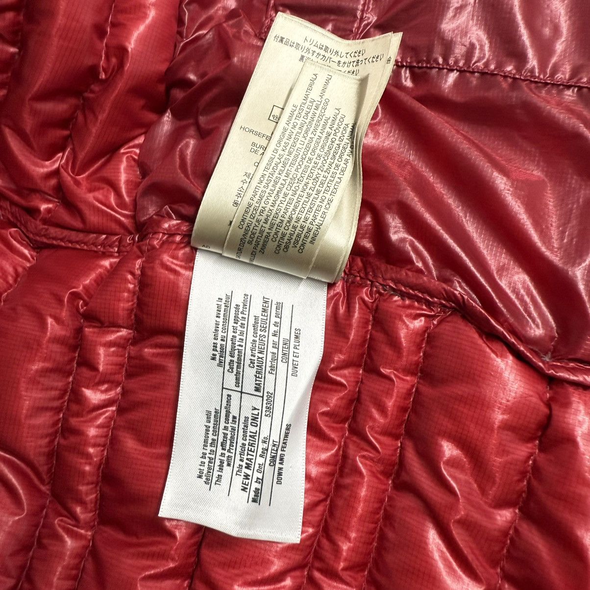 Burberry Burberry Brit Men’s Gilet Down Puffer Vest Size L Red Size US L / EU 52-54 / 3 - 11 Thumbnail