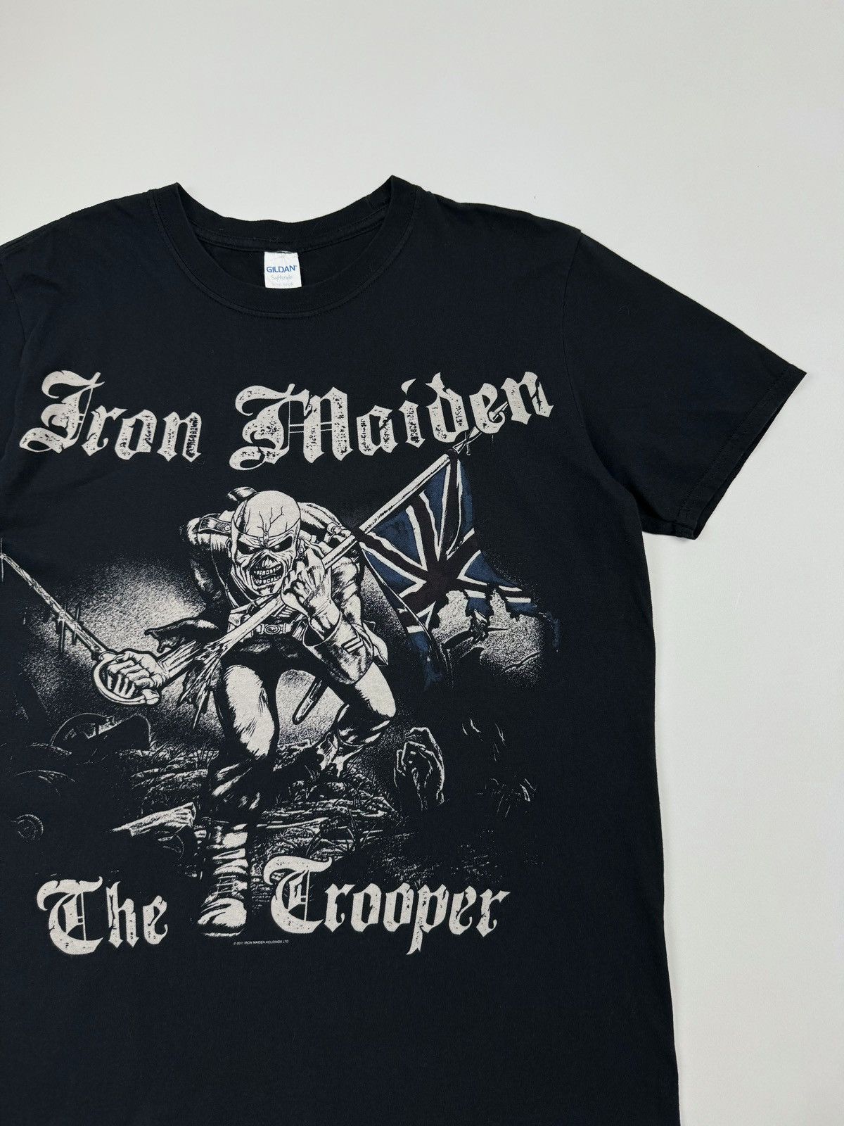 Band Tees 2011 Iron Maiden The Trooper T-Shirt Size US L / EU 52-54 / 3 - 4 Thumbnail