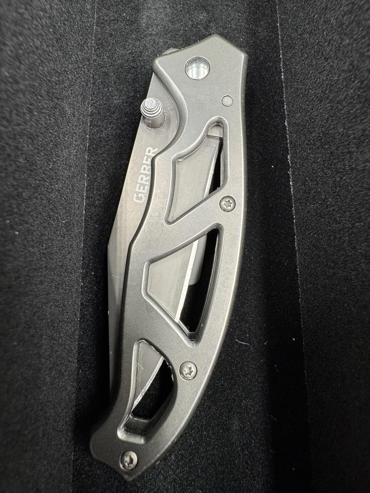 Designer Gerber Paraframe Folding Knife with Wood Display Case KPL Oi Size ONE SIZE - 6 Thumbnail