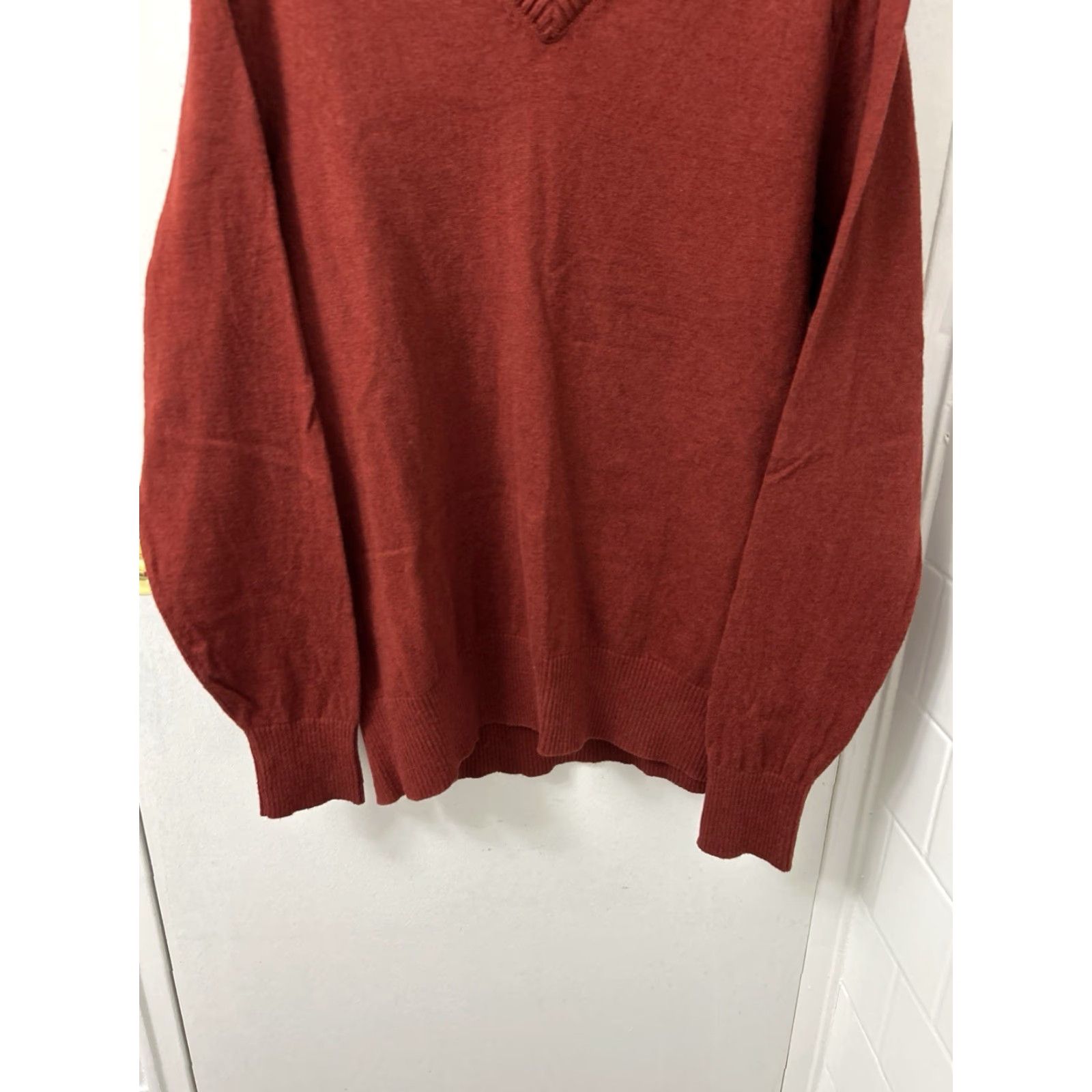 Eddie Bauer Eddie Bauer Sweater V-Neck Mens Size S Red Cashmere Cotton Knit Pullover L/S Regular Size US S / EU 44-46 / 1 - 3 Thumbnail