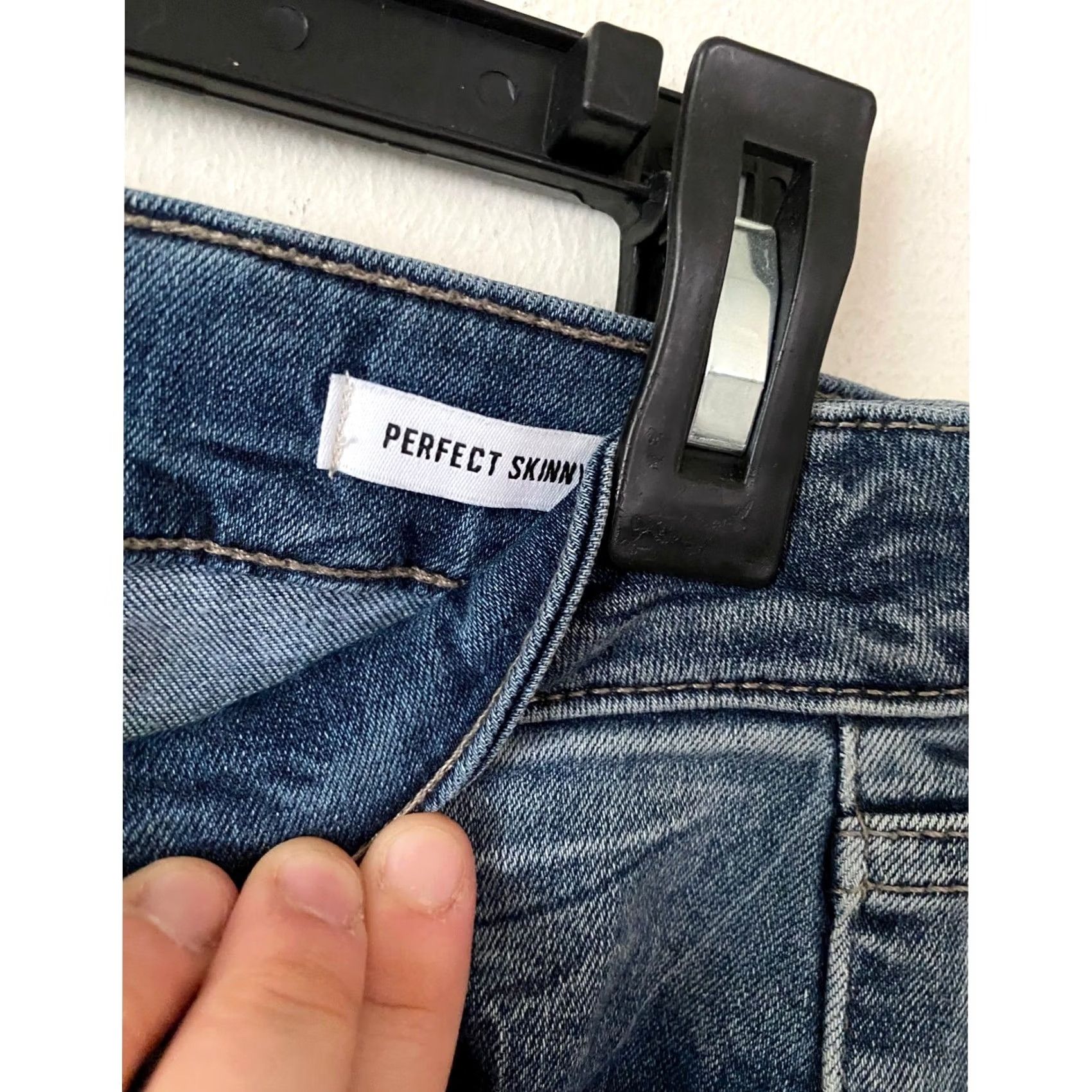 Denime William Rast Jeans Women's Distressed Blue Denim Skinny 25 Size Regular Zip Front Pockets Cotton Viscose Polyester Elastane Size 42" / US 20 - 4 Thumbnail