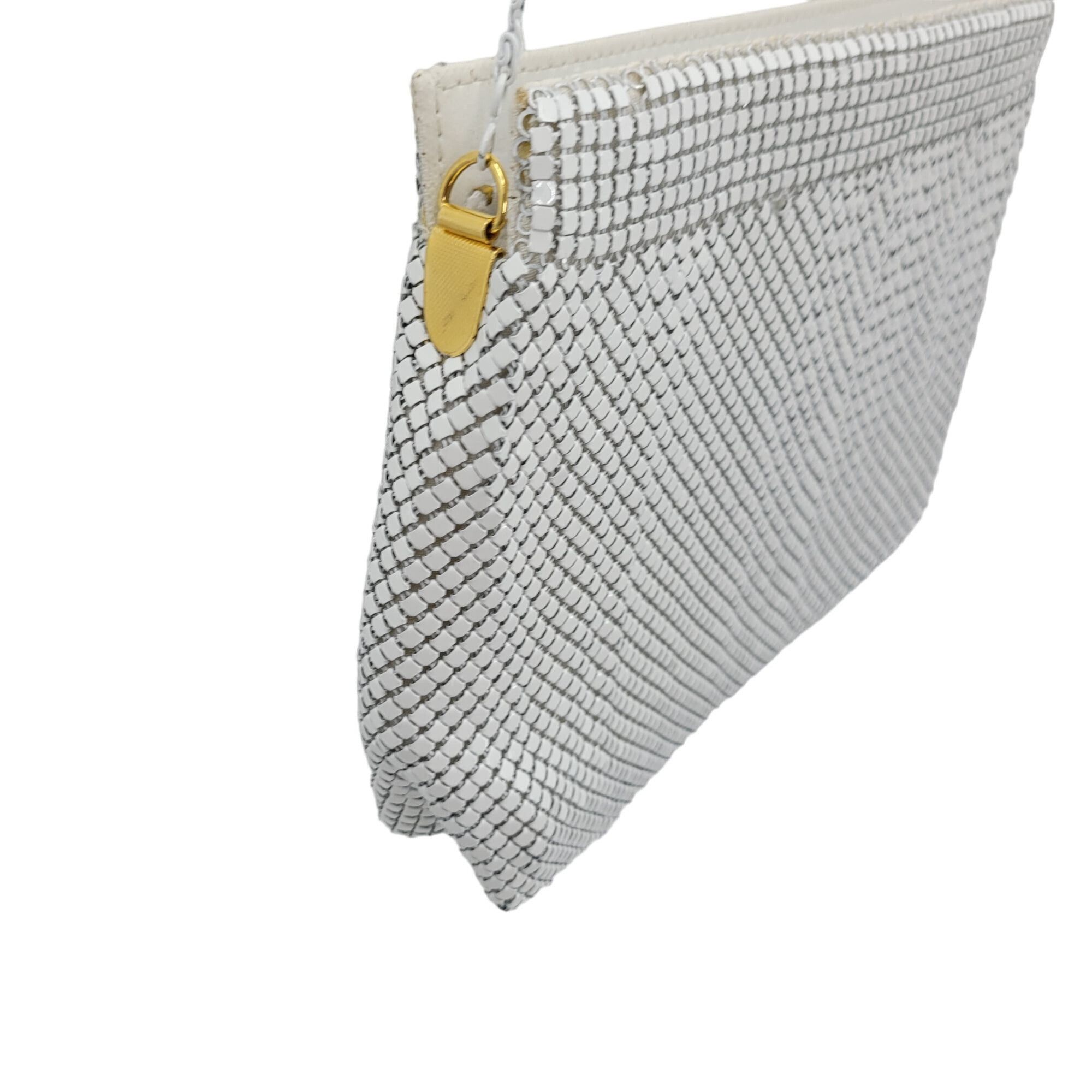 Vintage Vintage 80s White Metal Mesh Evening Bag Crossbody Chain Sho Size ONE SIZE - 5 Thumbnail