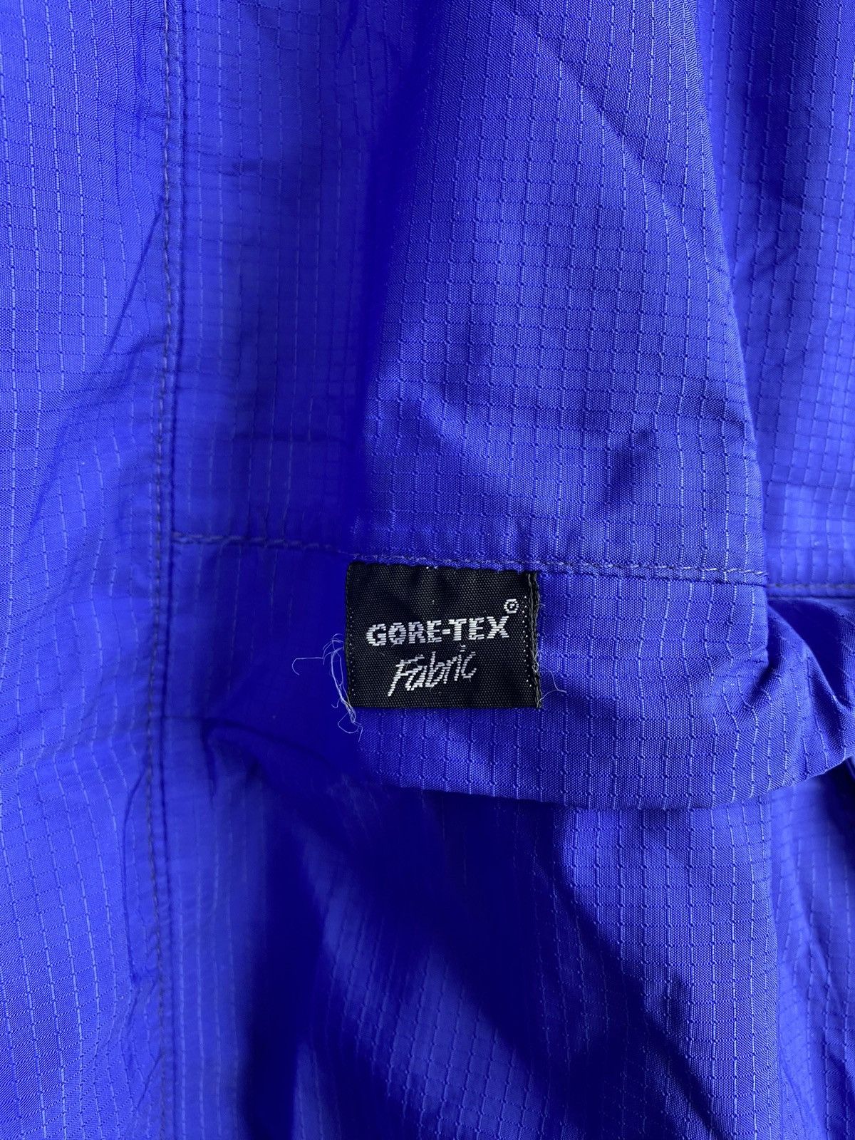 Berghaus × Vintage Berghaus vintage gore Tex thunderflash Jacket size S Size US S / EU 44-46 / 1 - 9 Thumbnail