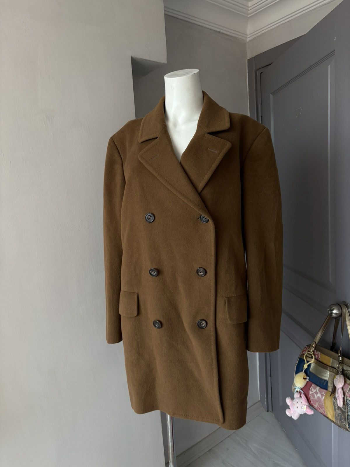 Burberry Burberry cashmere coat Size L / US 10 / IT 46 - 12 Thumbnail