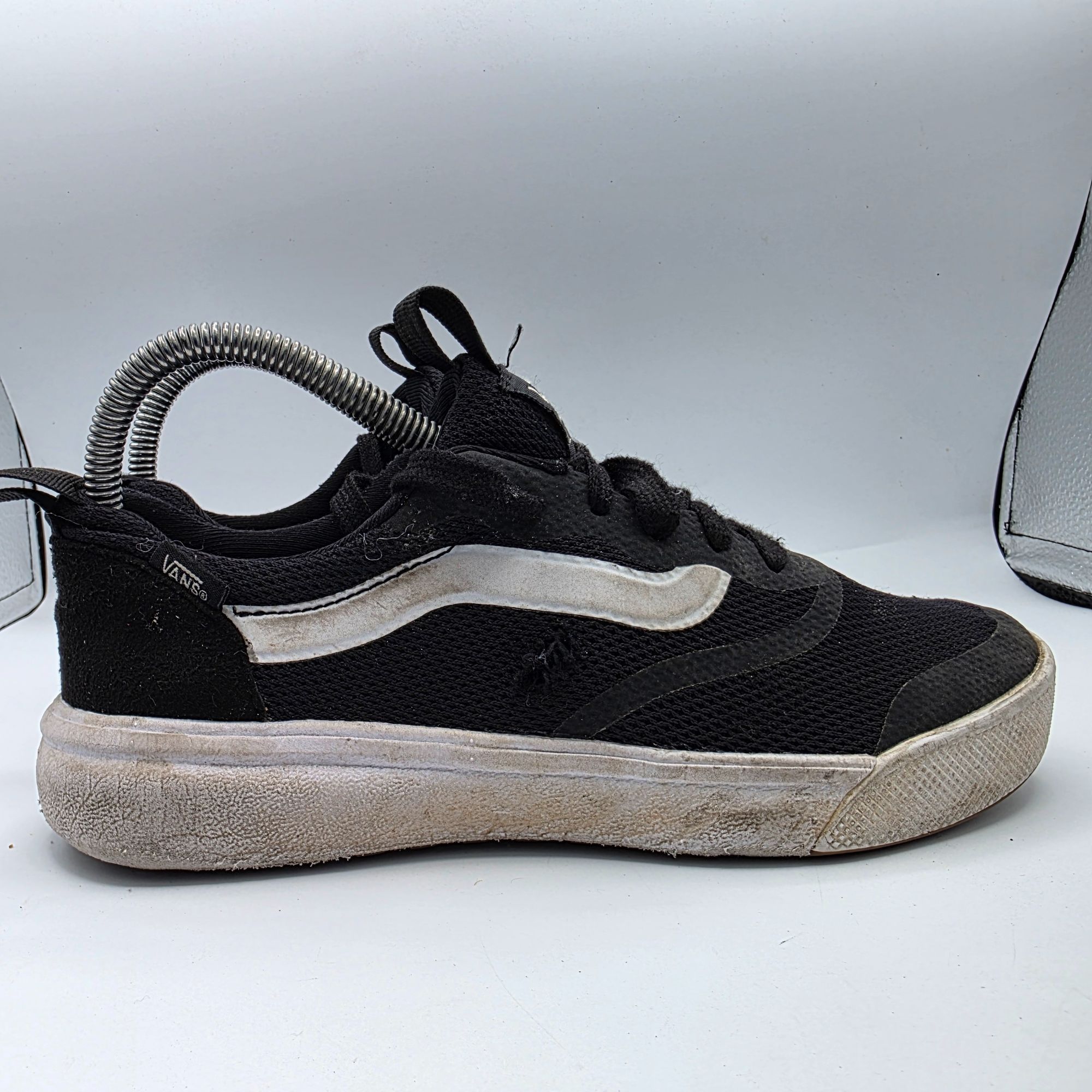 Vans Vans Ultrarange Womens Size 7 Black Sneaker Shoes Walking Ca Size US 7 / IT 37 - 13 Thumbnail