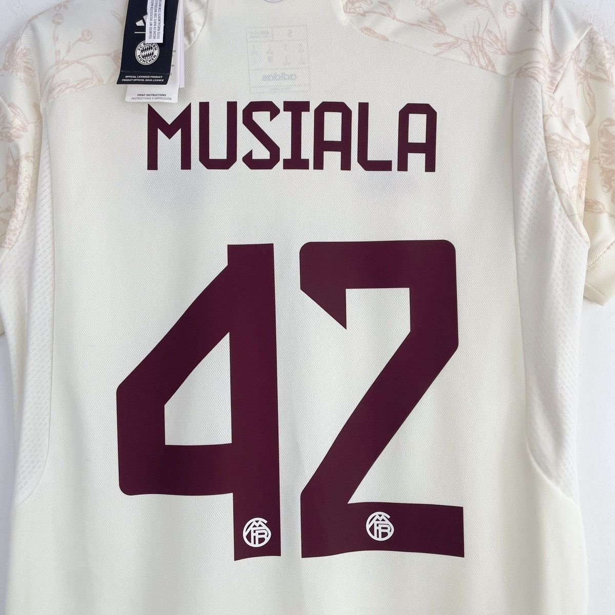 Adidas Bayern Munich Jamal Musiala Third Jersey Women’s 2022/2023 Size S / US 4 / IT 40 - 6 Thumbnail