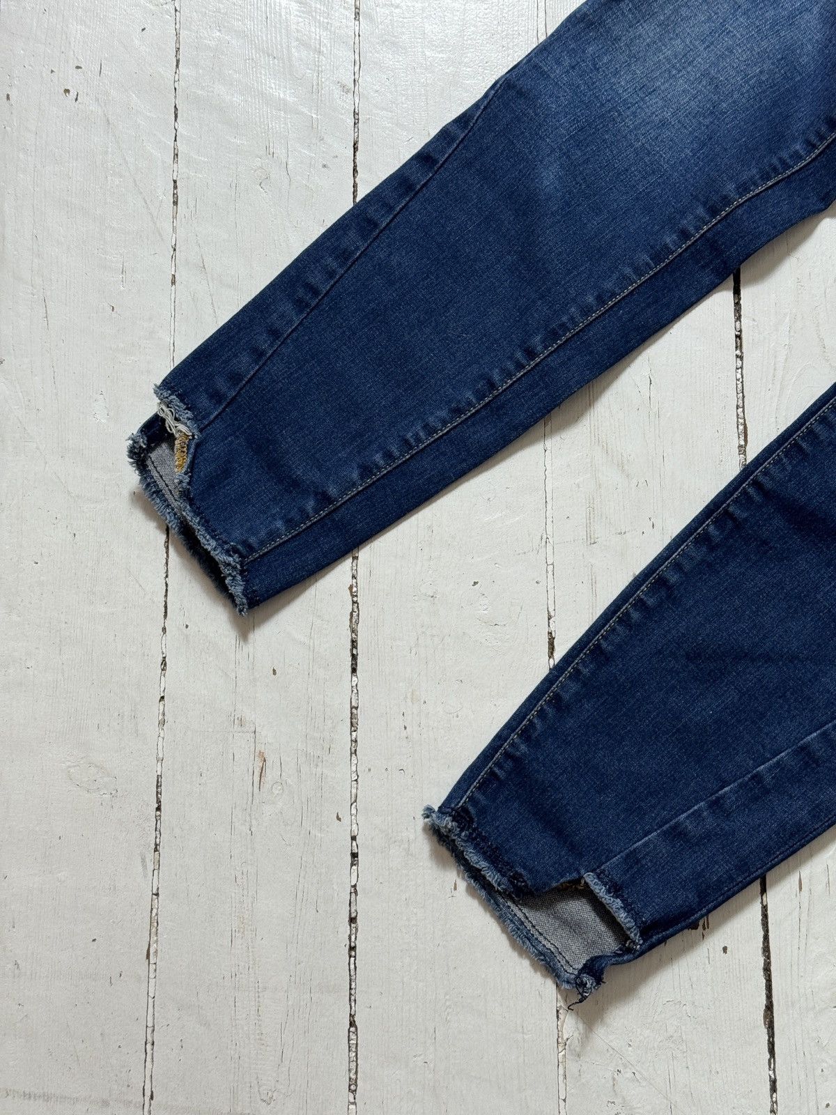 True Religion VINTAGE TRUE RELIGION 2000s SKINNY JEANS Size 27" / US 4 / IT 40 - 6 Thumbnail