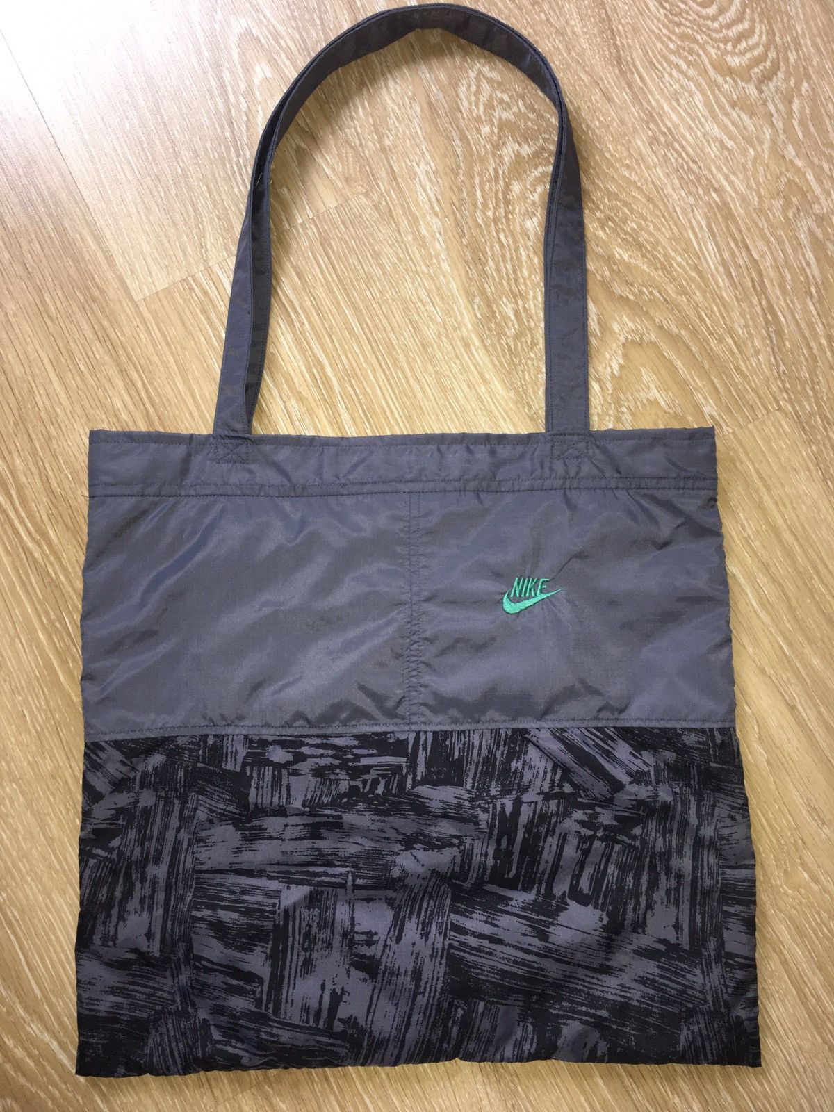 Japanese Brand × Nike ACG × Vintage 90s Tote Bag Very Rare International Challenge Court Tn Size ONE SIZE - 1 Thumbnail