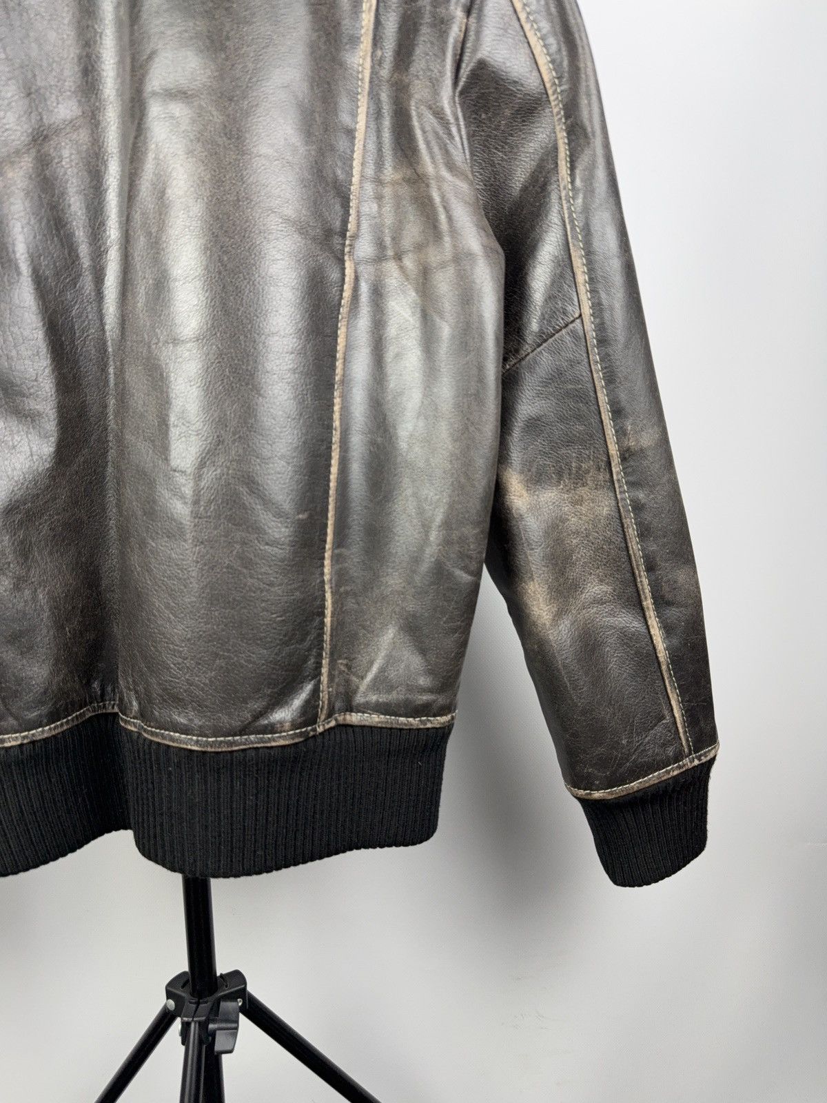 Vintage Vintage 90s Avant Garde Leather Biker MOTO Faded Jacket Size US XL / EU 56 / 4 - 13 Thumbnail