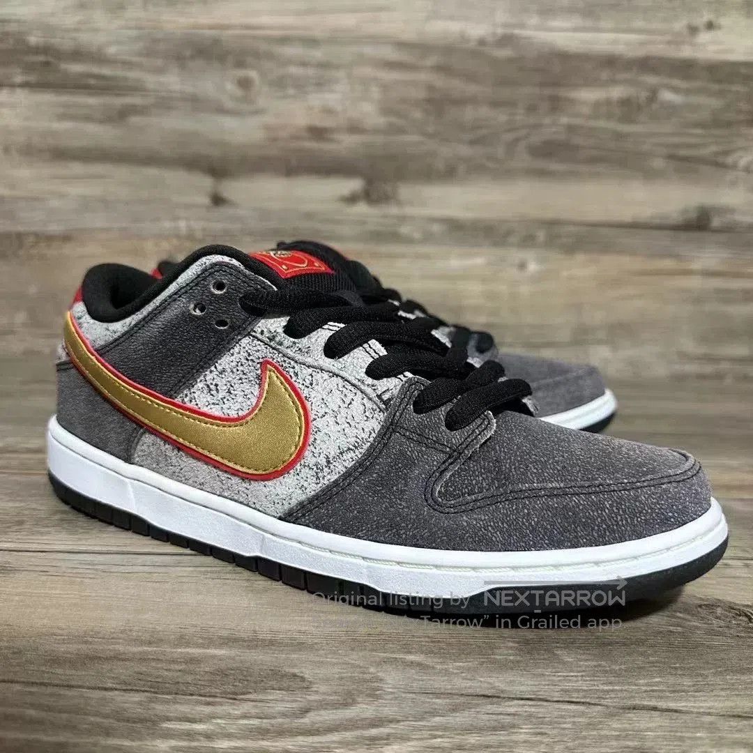Nike SB Nike Dunk SB Low 504750. Size US 10 / EU 43 - 2 Thumbnail