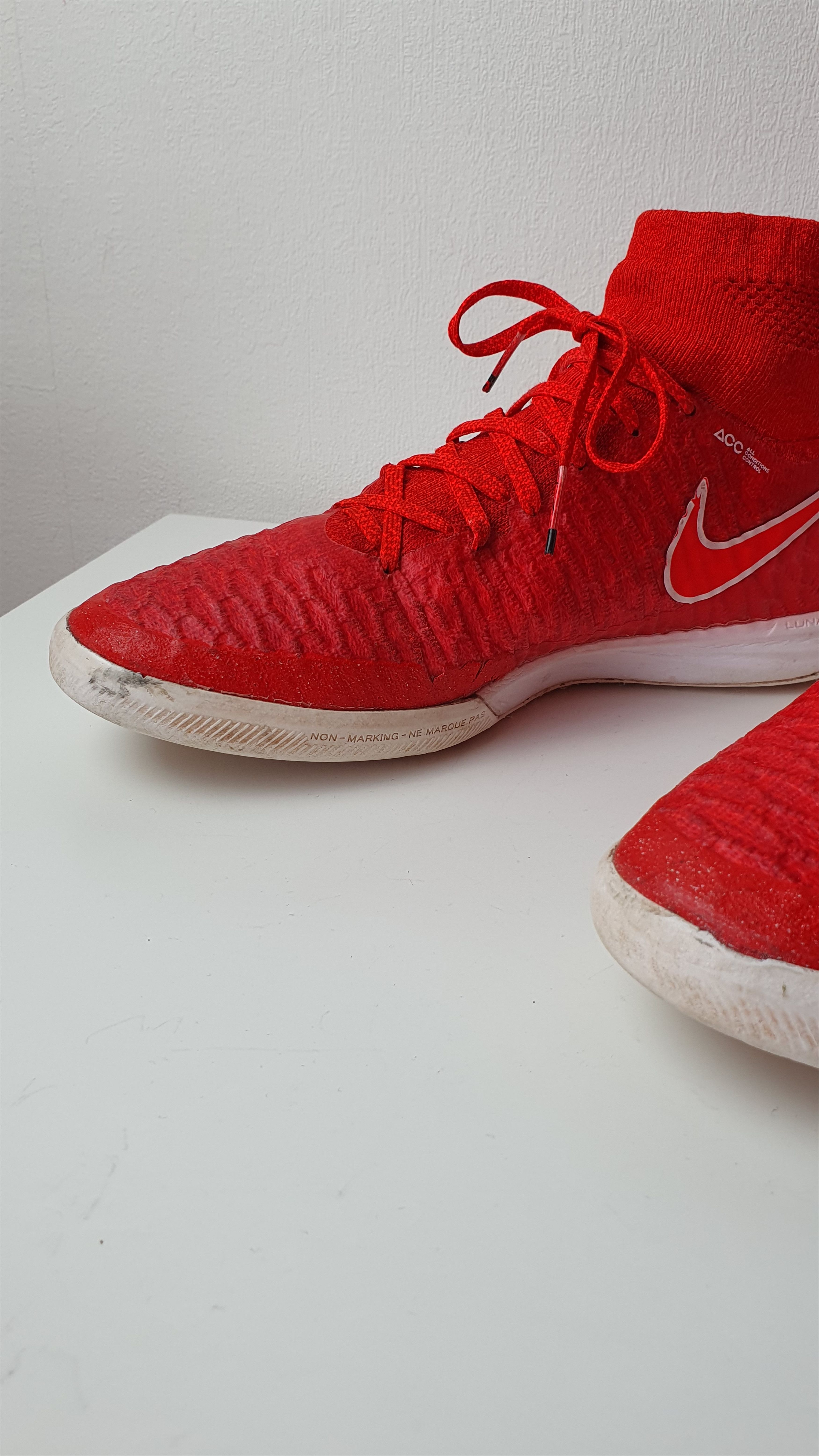 Nike Rare Vintage Football Caps Soccer Magistax Proximo718358 661 Size US 8 / EU 41 - 23 Thumbnail